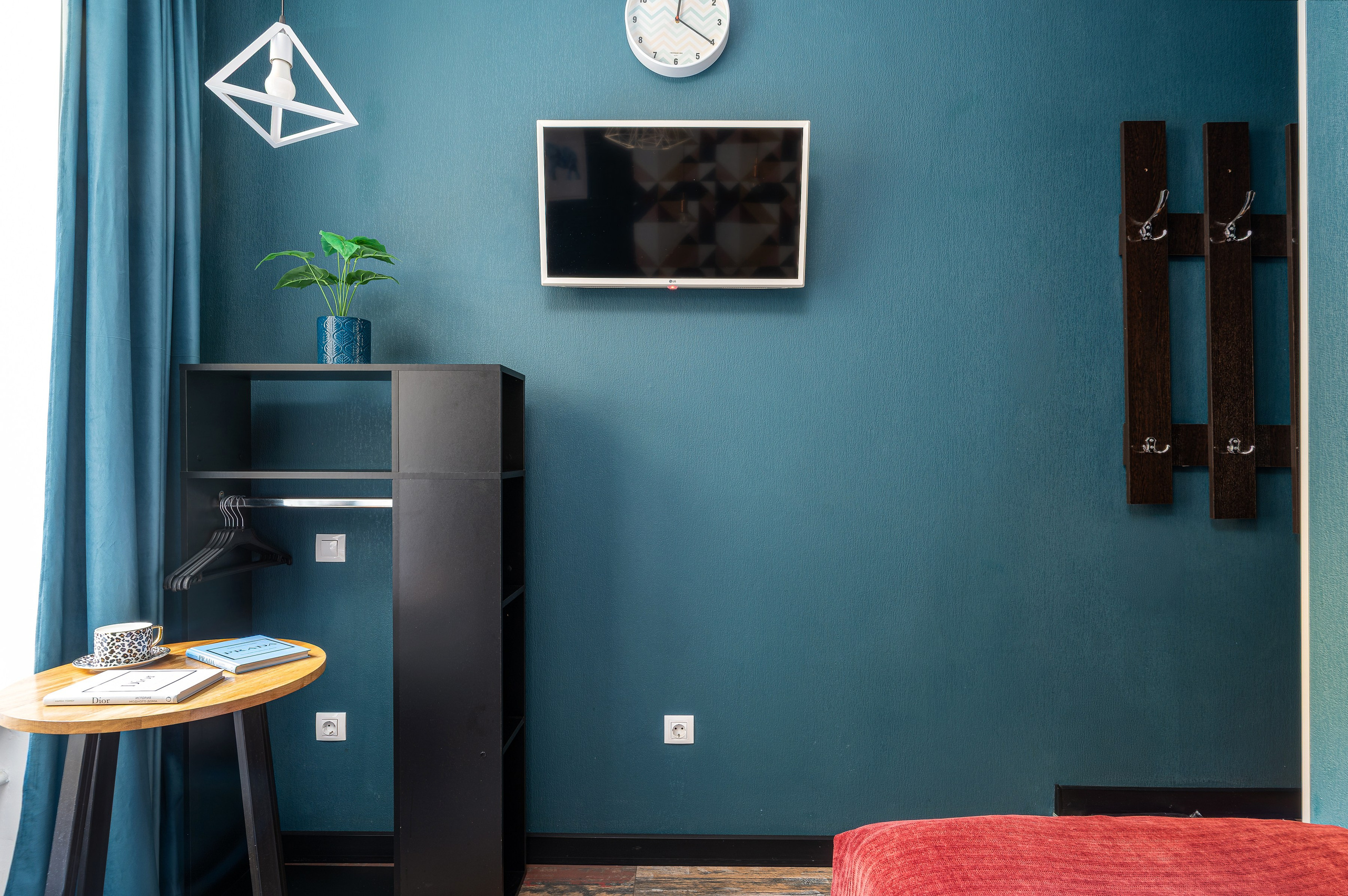 ADAM'S HOUSE. Интерьерный фотограф. Фото- видеосъемка недвижимости Санкт-Петербург