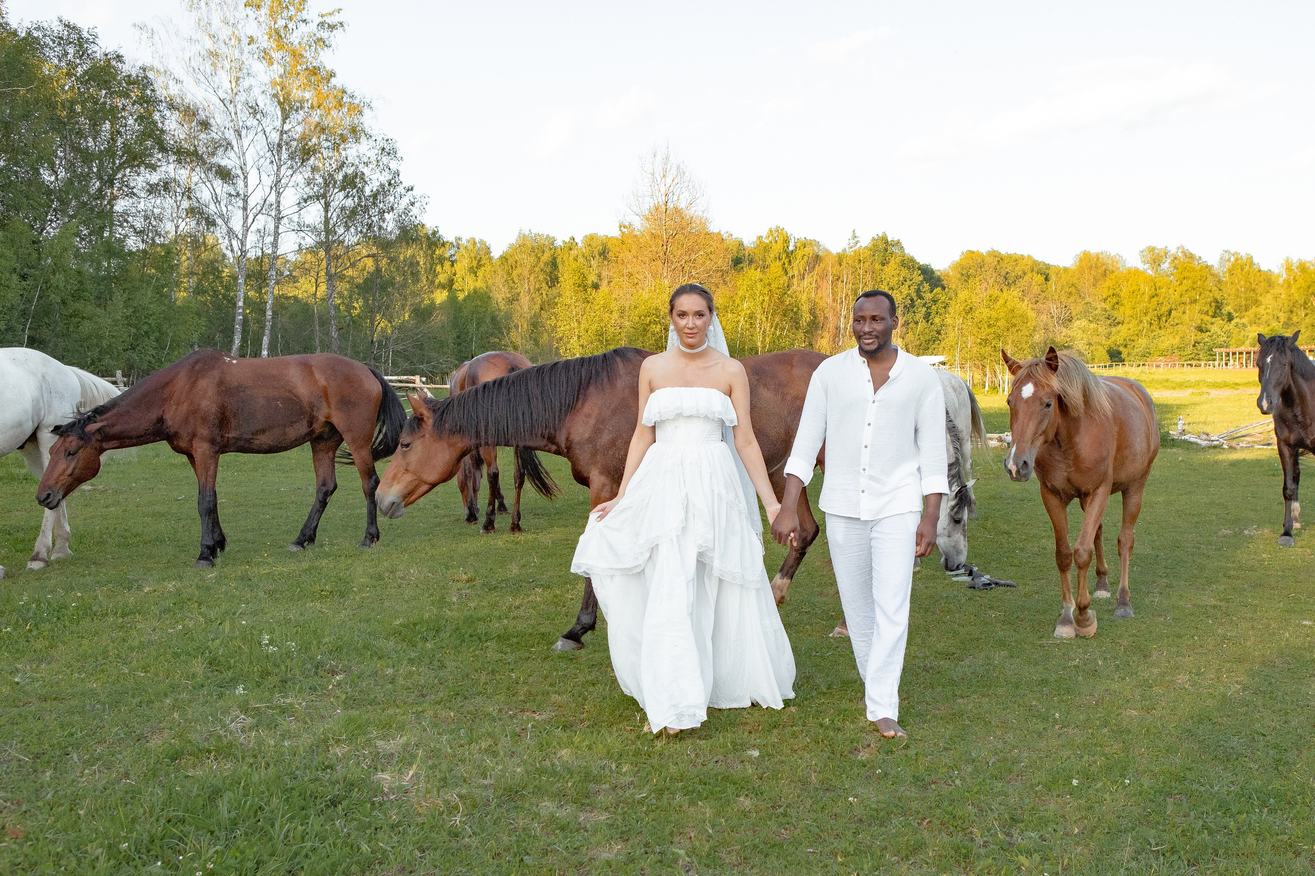 Необычная свадебная фотосессия в Москве с лошадьми