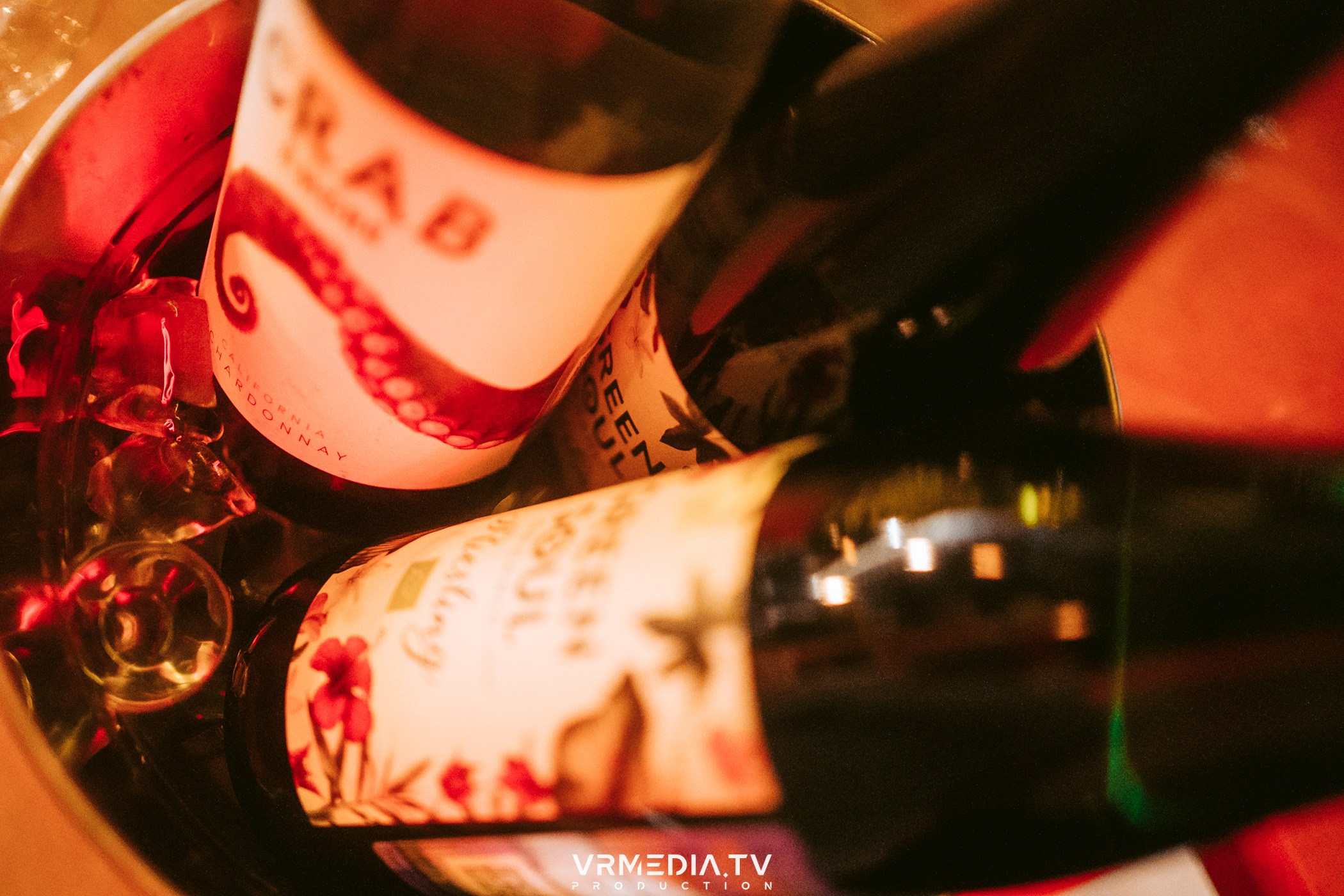 Вино и Стихи в баре «Supreme»