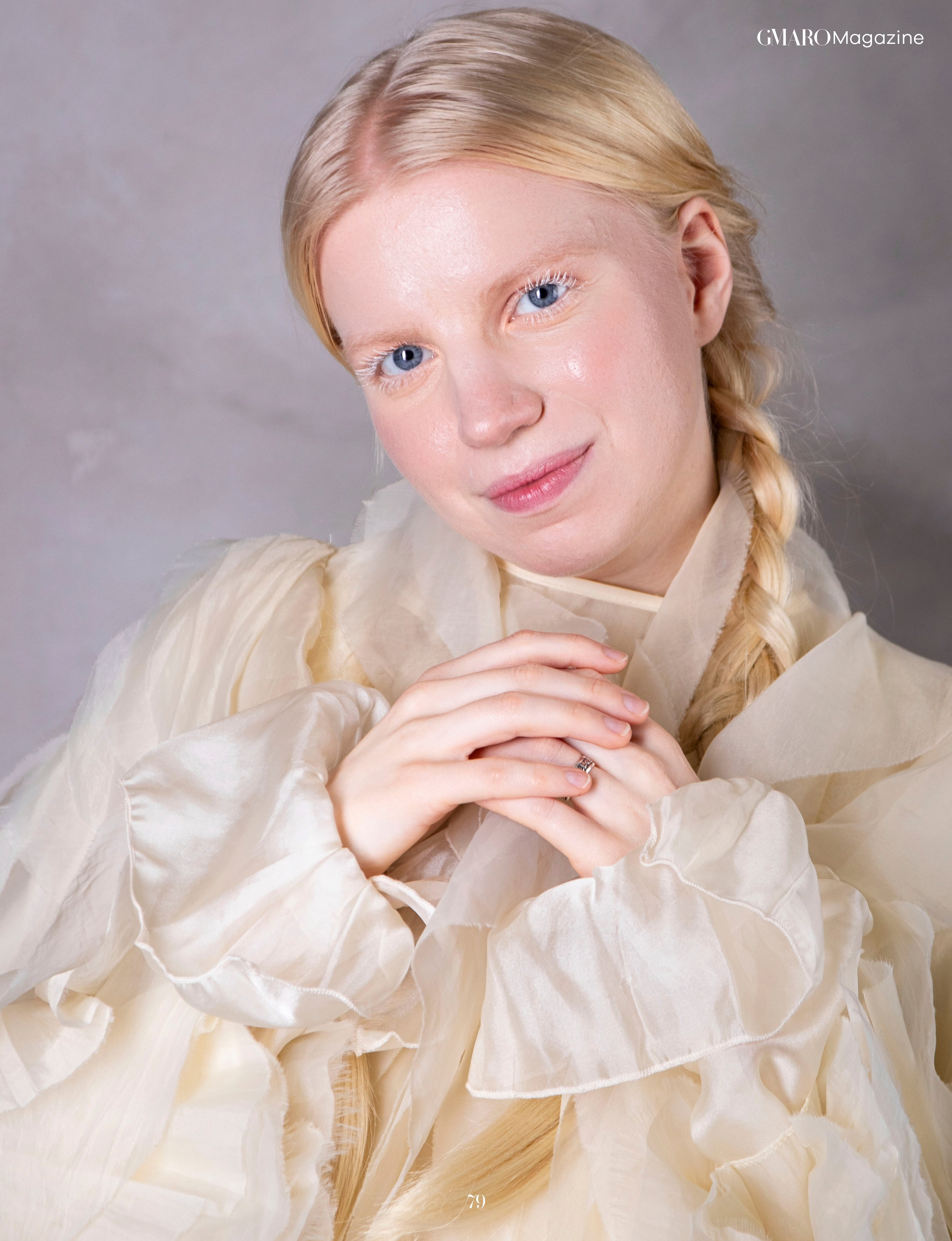 Стилизованный студийный портрет. Публикация в GMARO magazine. Портретный фотограф в Санкт-Петербурге Савельева Ольга
