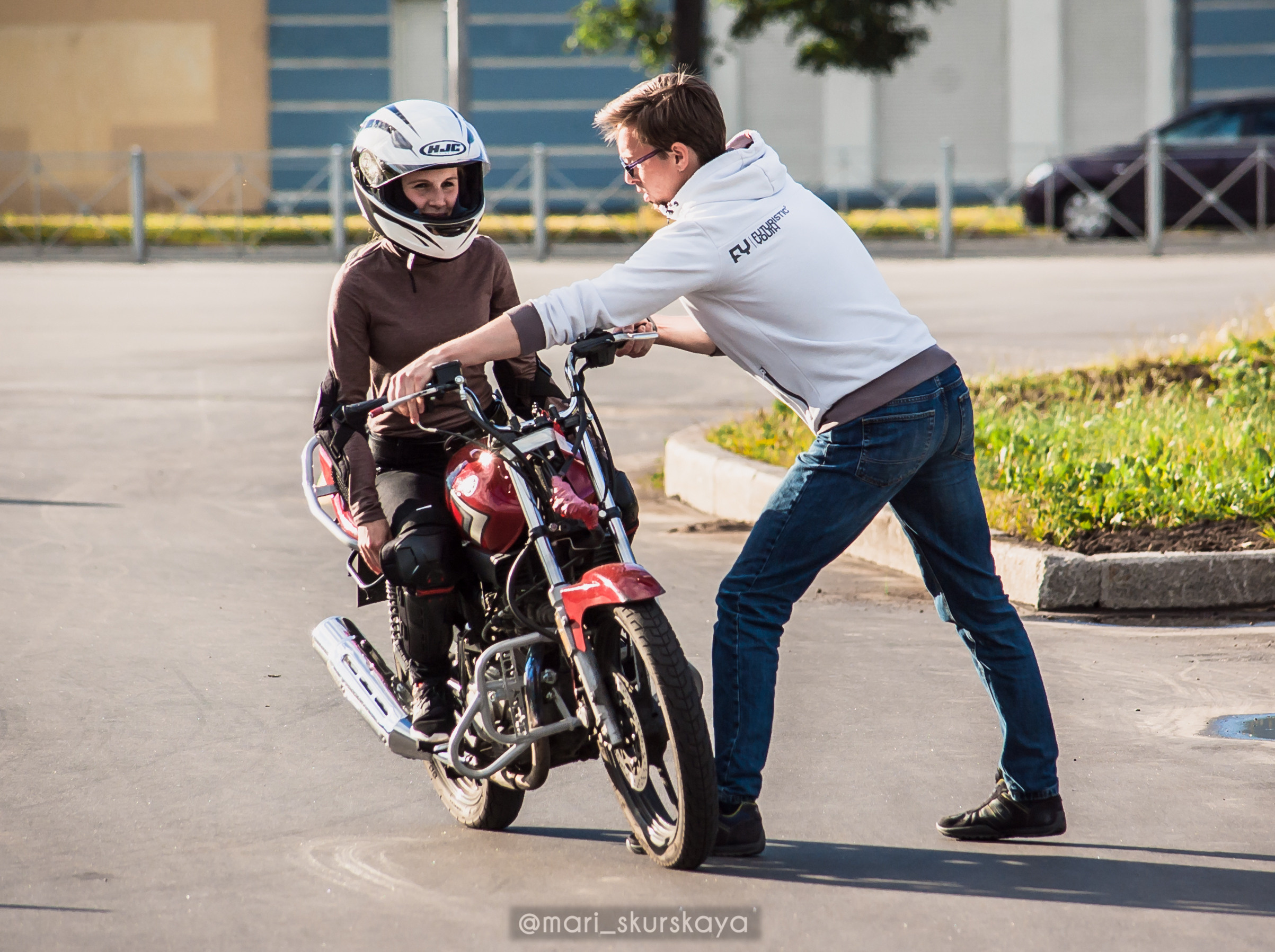 Мотошкола. Мотофотограф в Санкт-Петербурге Мария Скурская