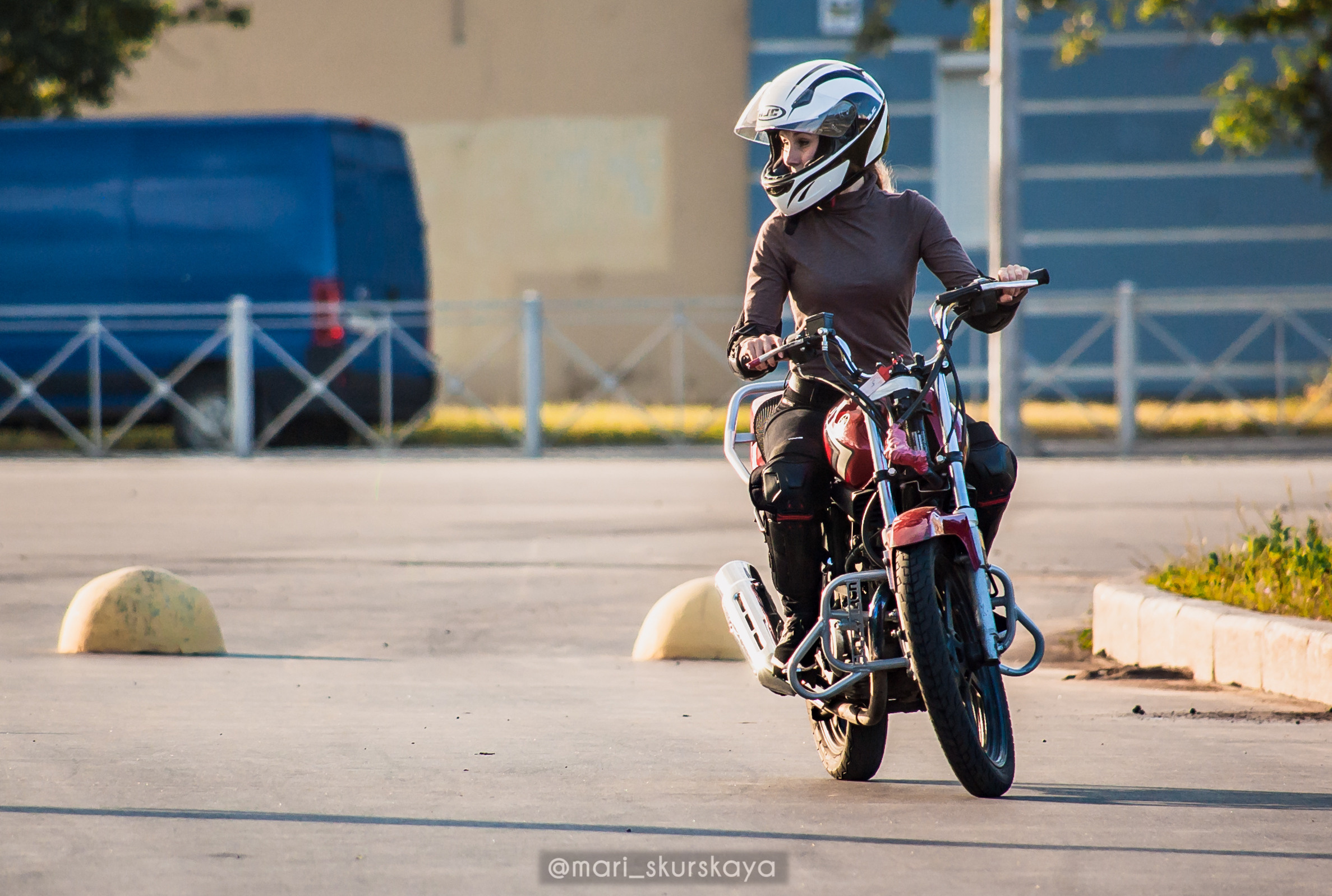 Мотошкола. Мотофотограф в Санкт-Петербурге Мария Скурская