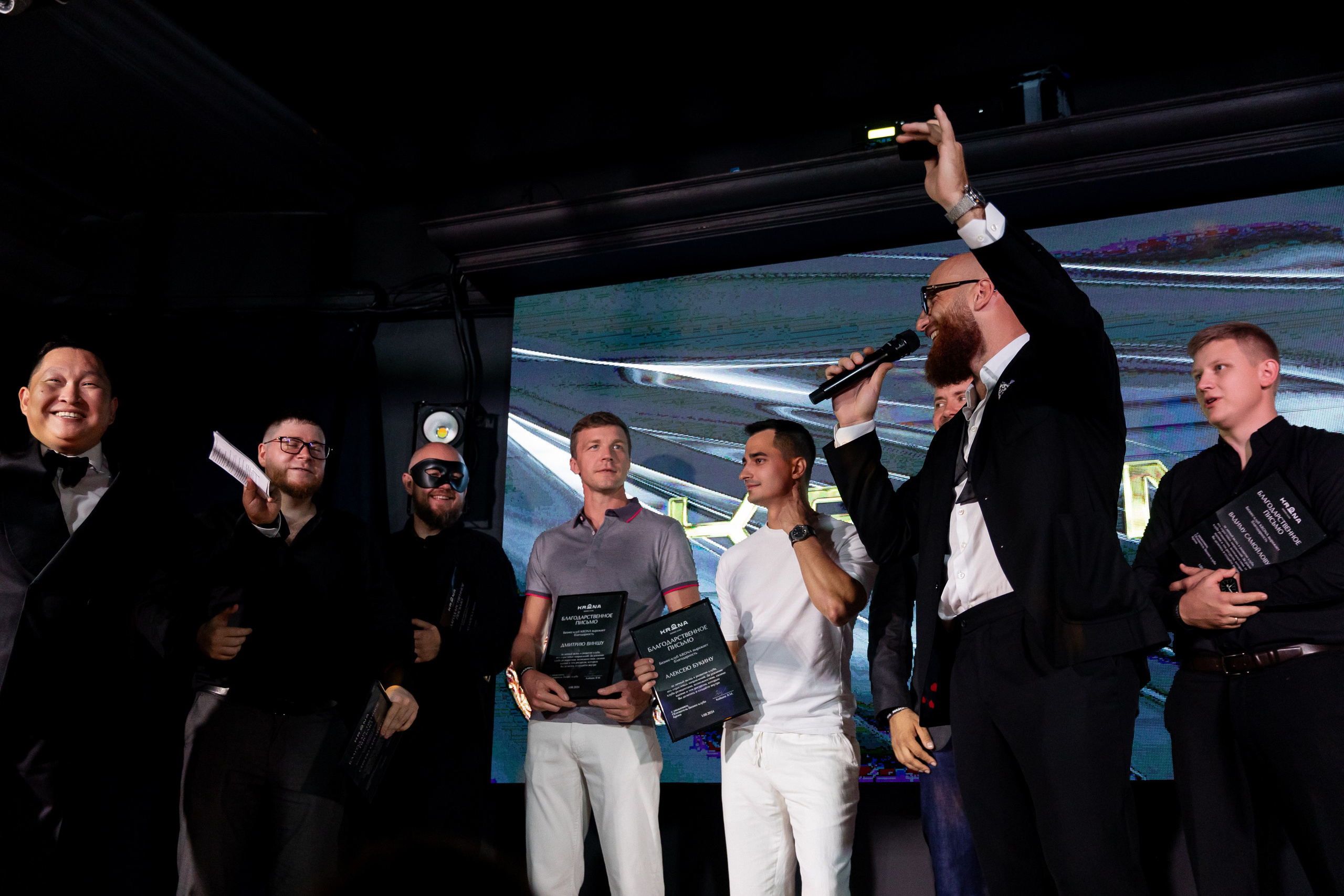 KRONA MASQUERADE. Душевный фотограф Ваших самых ярких событий Марина Погребняк