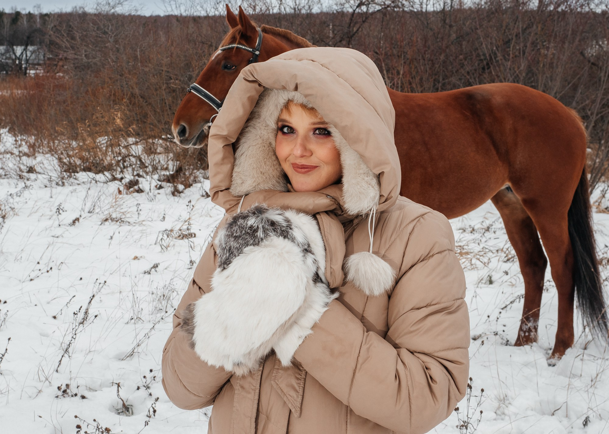 Елена Persik на лошади 18+. Фотограф