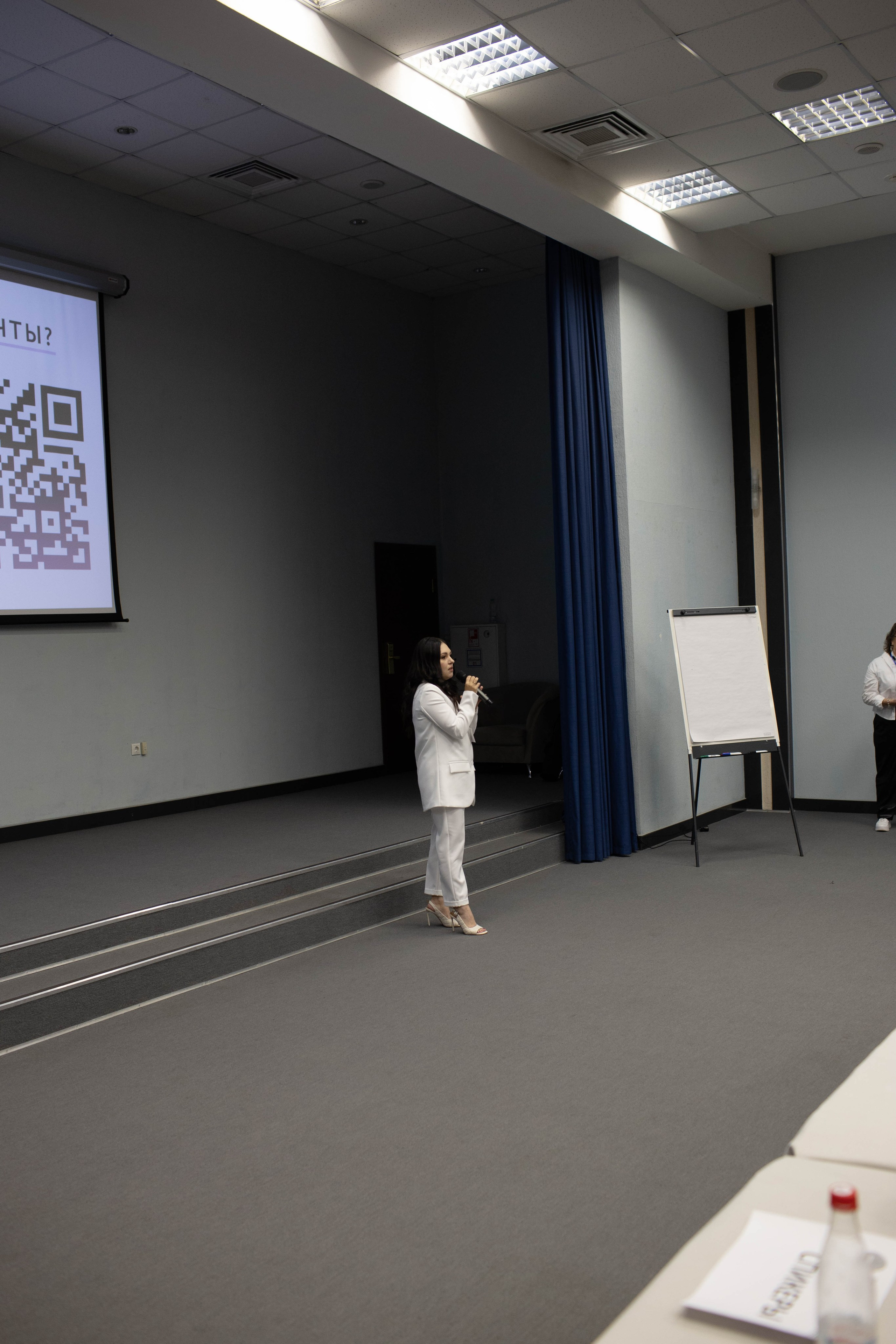 КОНФЕРЕНЦИЯ ПО ПОСУТОЧНОЙ АРЕНДЕ. Медиапродюсер, фотограф в Минеральных Водах —Виктор Холодов