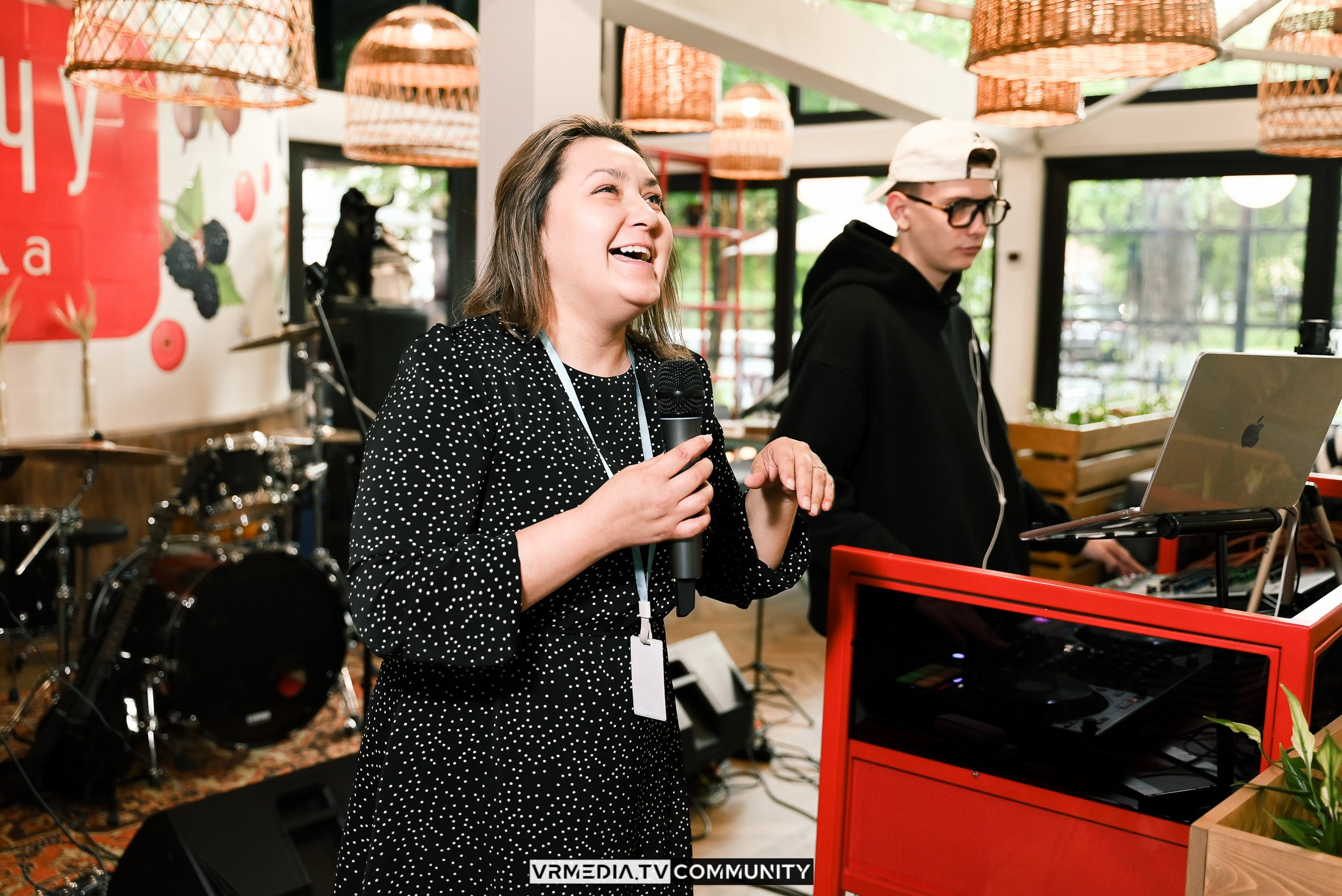 Ресторан «Volna»: Открытия летней веранды «Хочу на дачу»