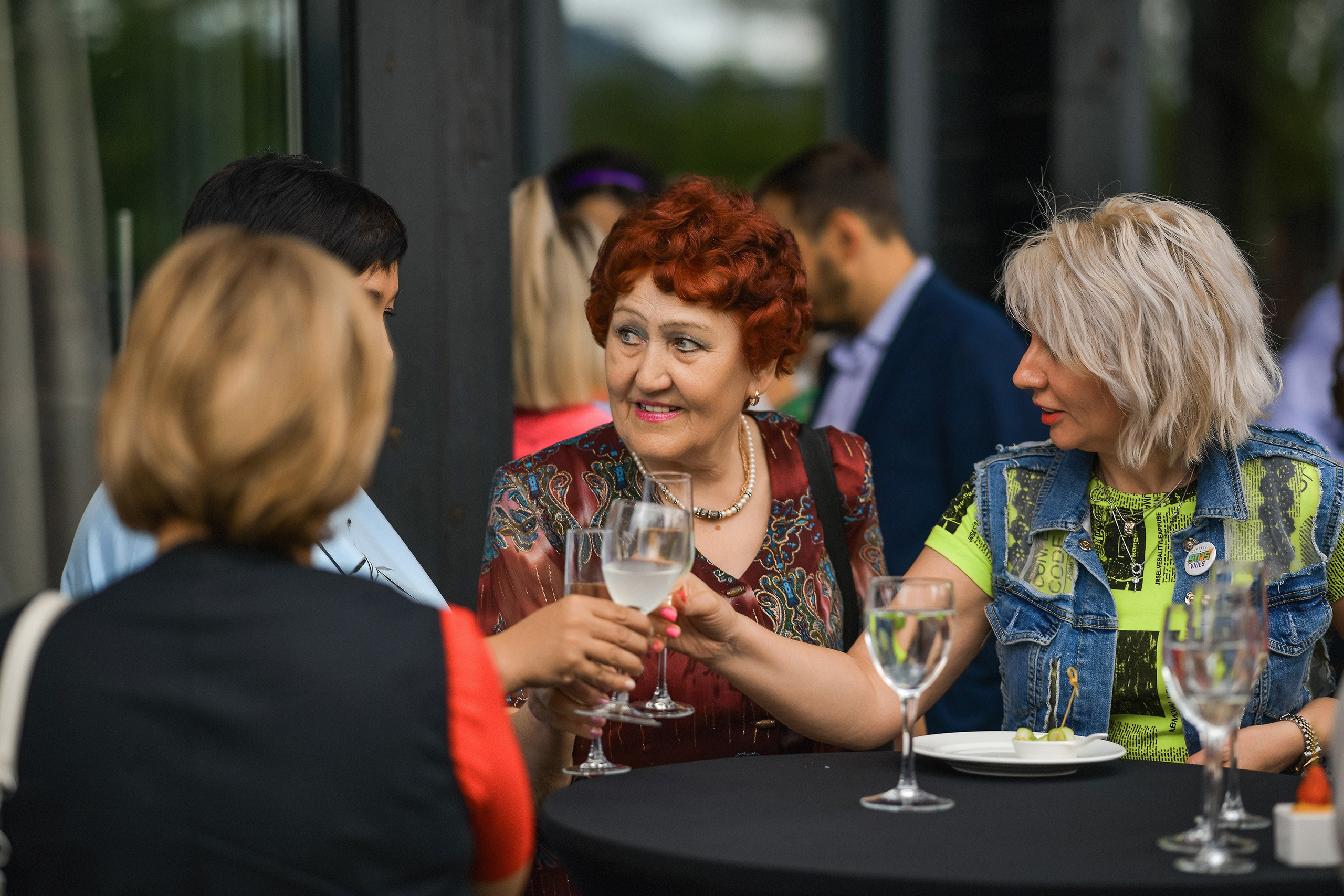 📸 Фоторепортажи с корпоративов и юбилеев в Красноярске | Примеры работ. 📸 Свадебный и семейный фотограф в Красноярске Тихомиров Евгений | 17 лет опыта | 800+ свадеб