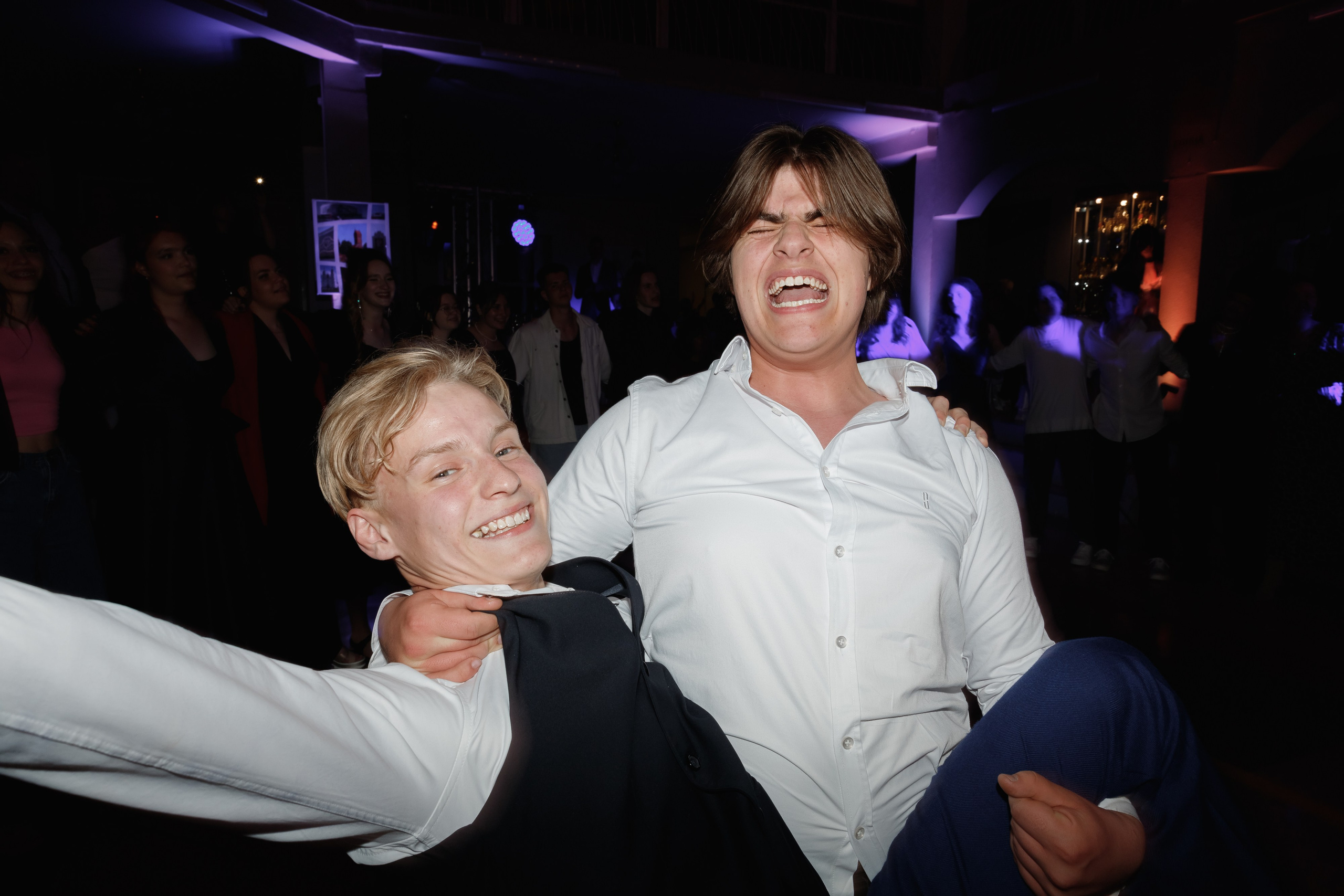 Школьный выпускной 2023 год в Минске. Свадебный фотограф в Минске/Беларуси Сергей Спиридонов