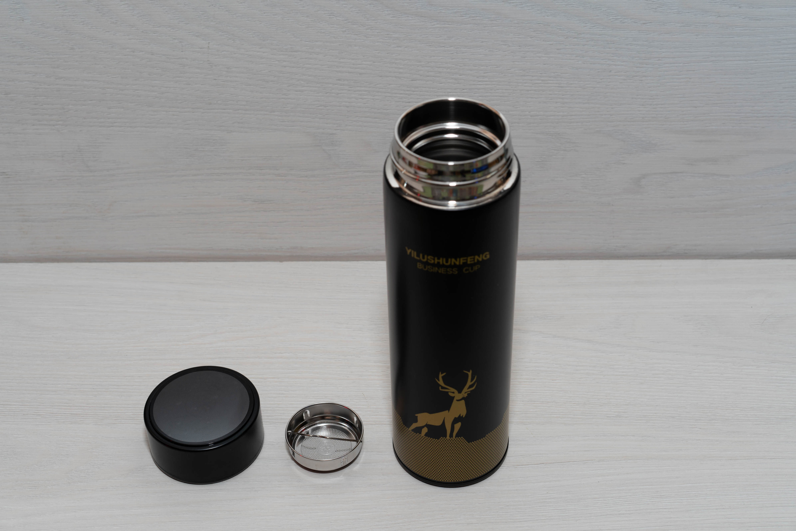 УМНЫЙ ТЕРМОС С ИНДИКАТОРОМ ТЕМПЕРАТУРЫ. Фотограф — видеограф в Москве Дмитрий Менделеев