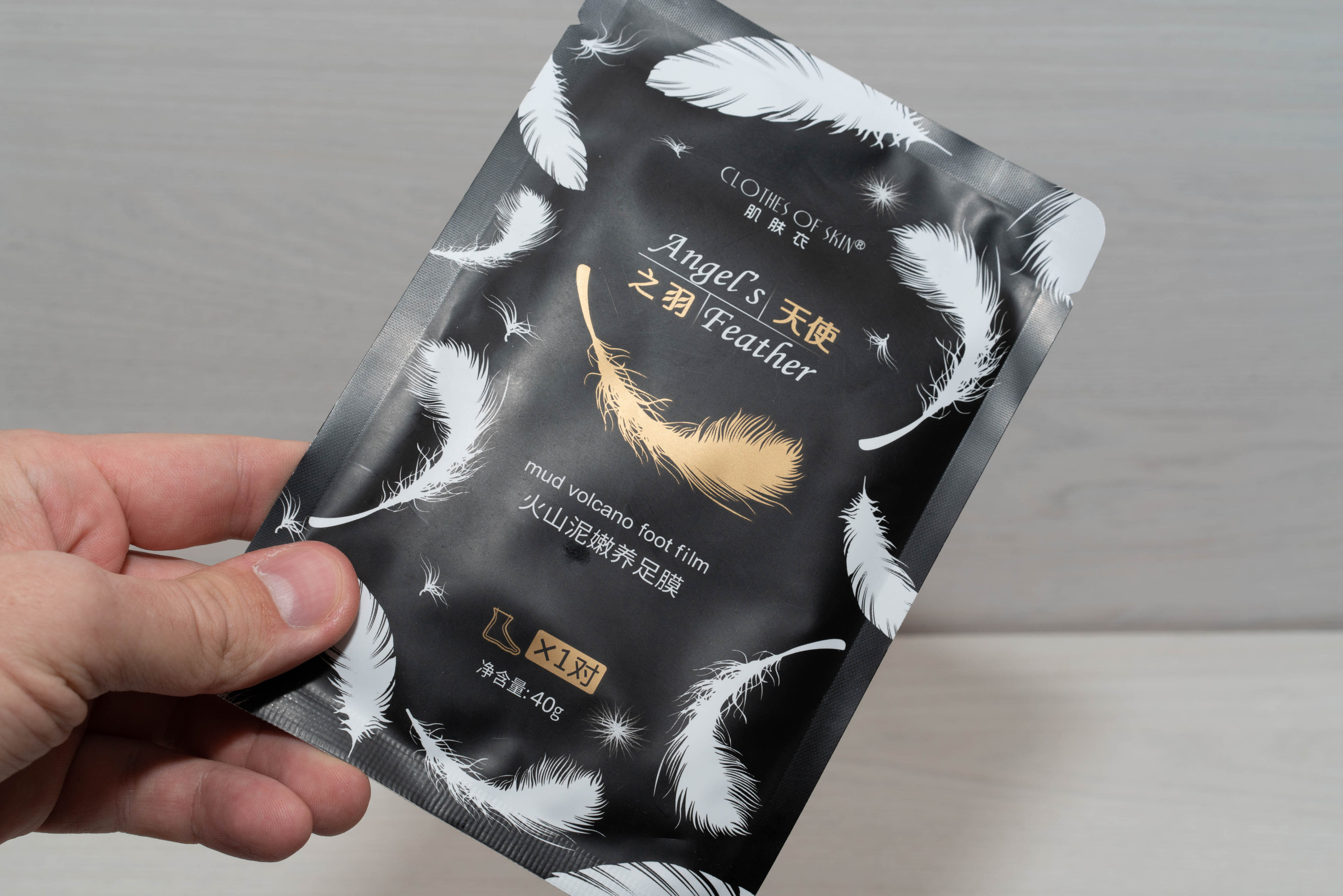 Носки маска для ног педикюрные или средство для отшелушивание. Фотограф — видеограф в Москве Дмитрий Менделеев