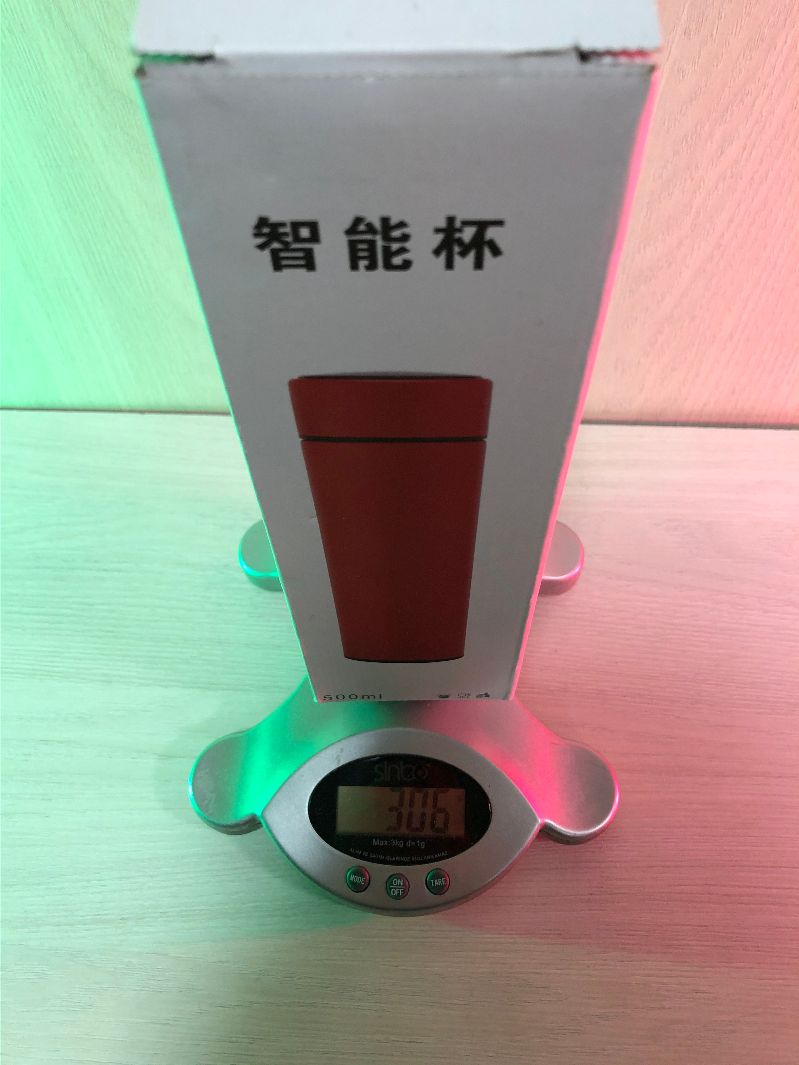 УМНЫЙ ТЕРМОС С ИНДИКАТОРОМ ТЕМПЕРАТУРЫ. Фотограф — видеограф в Москве Дмитрий Менделеев