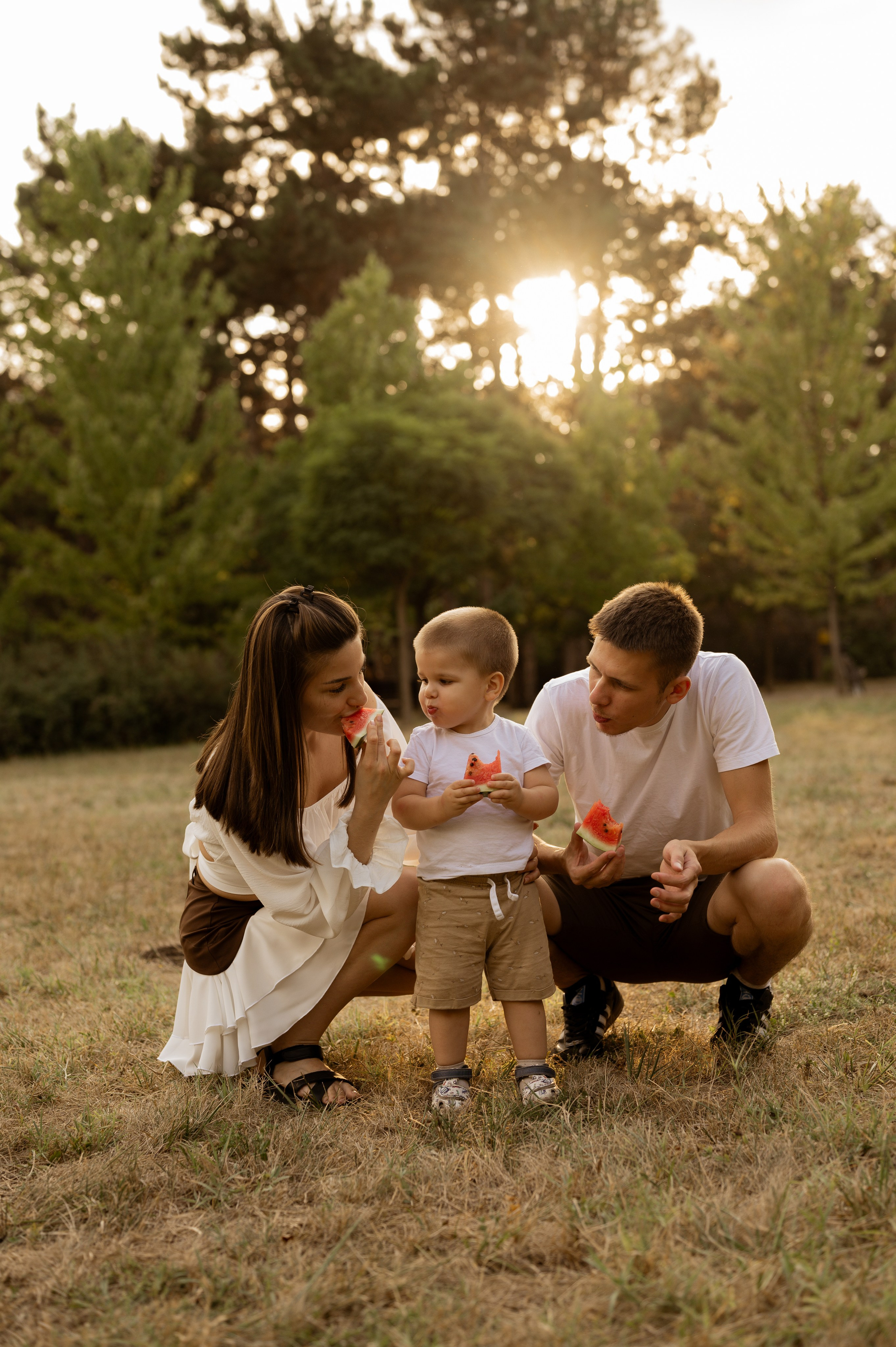 Летняя семейная фотосессия в парке. Свадебный и семейный фотограф в Краснодаре Алина Мельник