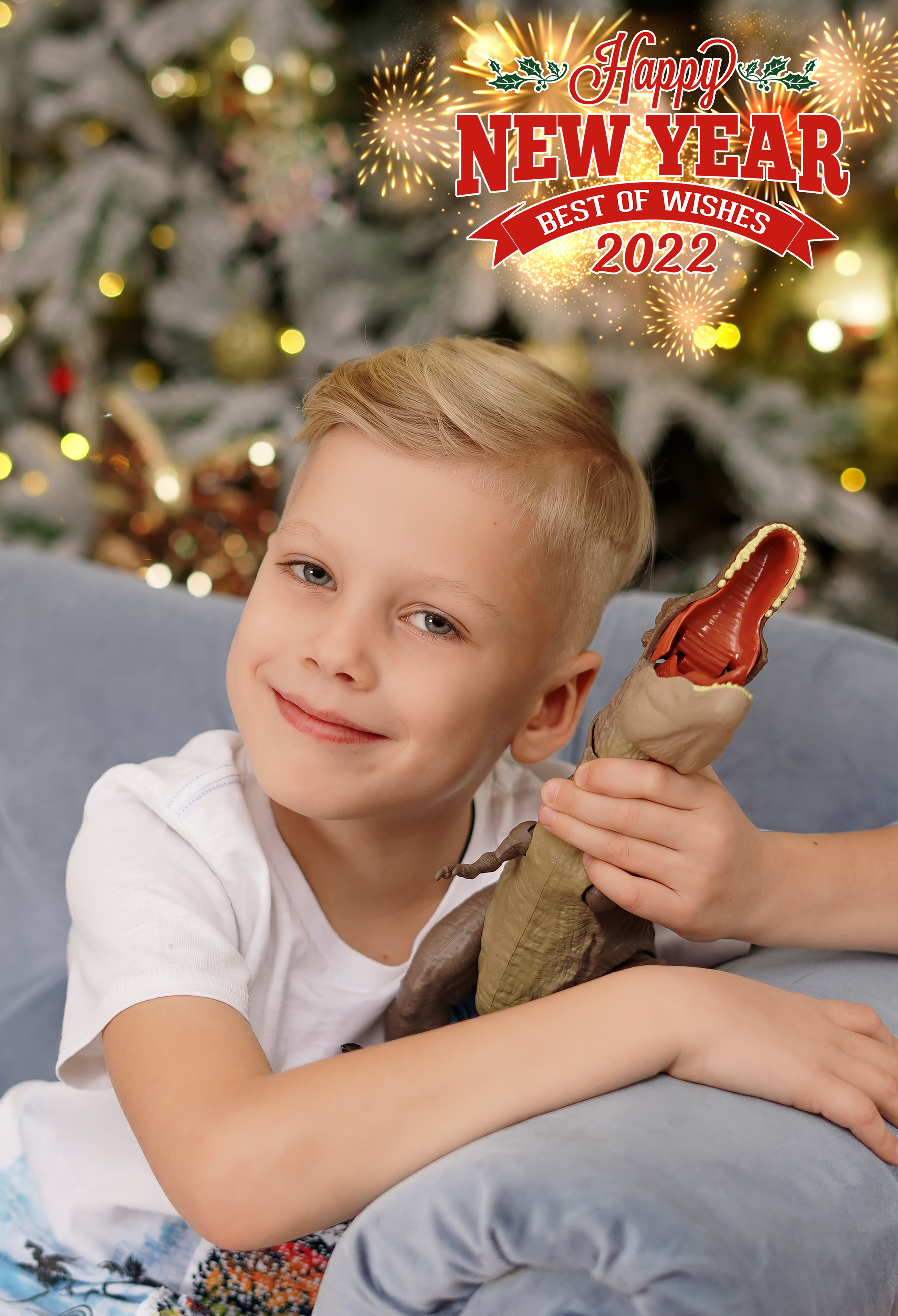 Дизайн и фотографии альбомов ВНЕ детского сада. Фотограф, видеооператор Нина Коршунова