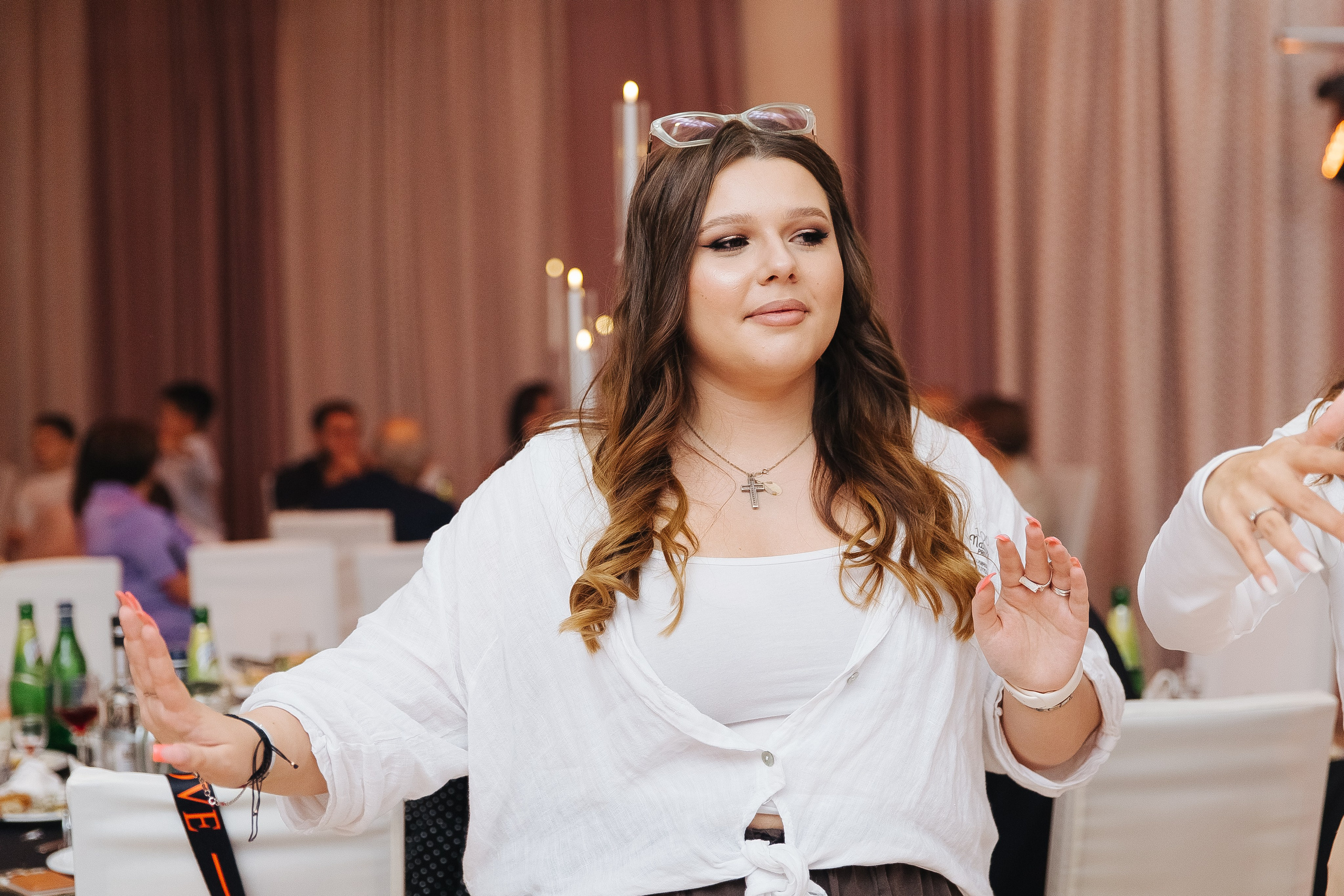 Ани и Назели. 35&5 День рождения, «Янтарь». Фотограф в Красноярске Надежда Воскресенская