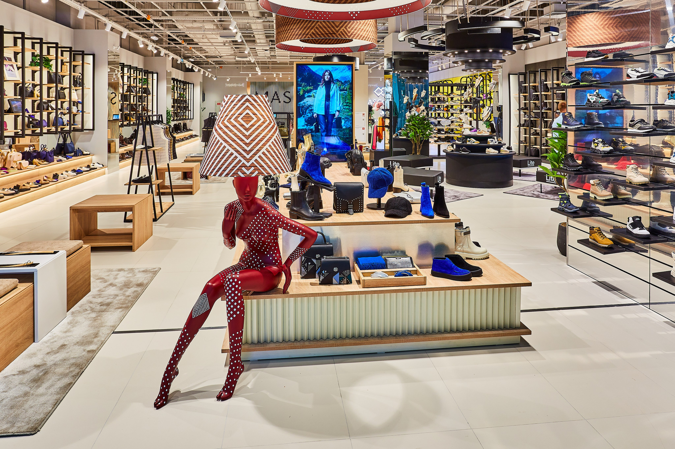 Съемка торгового магазина. Фотограф Руслан Потапов в Краснодаре