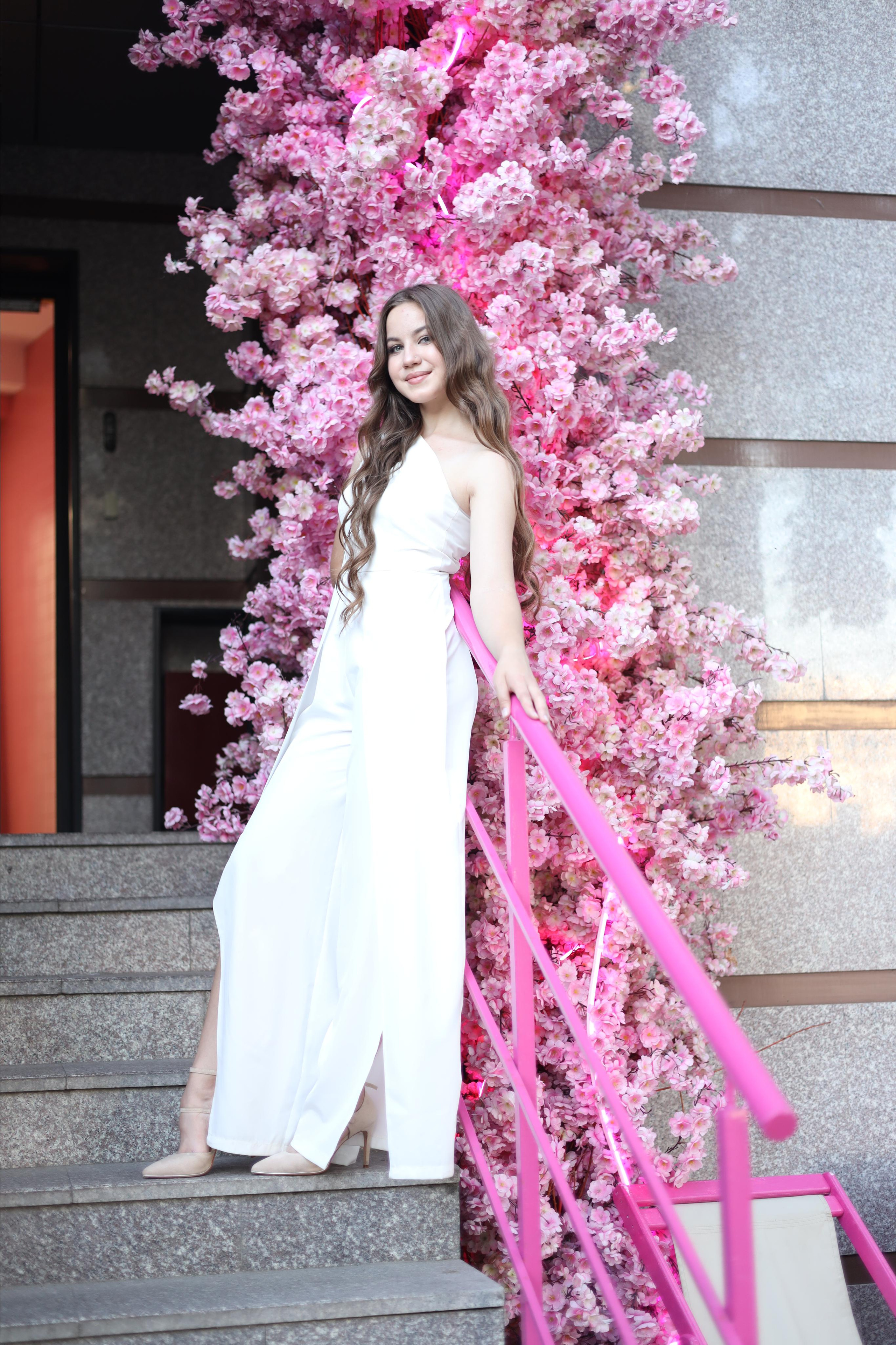 Белый комбез на прокат в Казани. Профессиональный Фотограф в Казани Яна Забелина