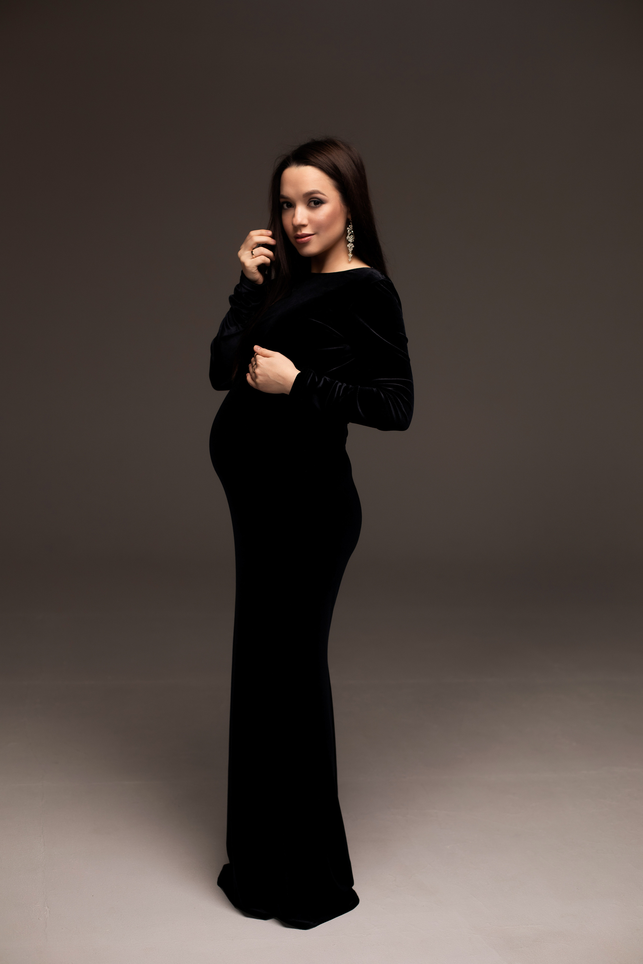 Черное бархатное платье на прокат в Казани. Профессиональный Фотограф в Казани Яна Забелина