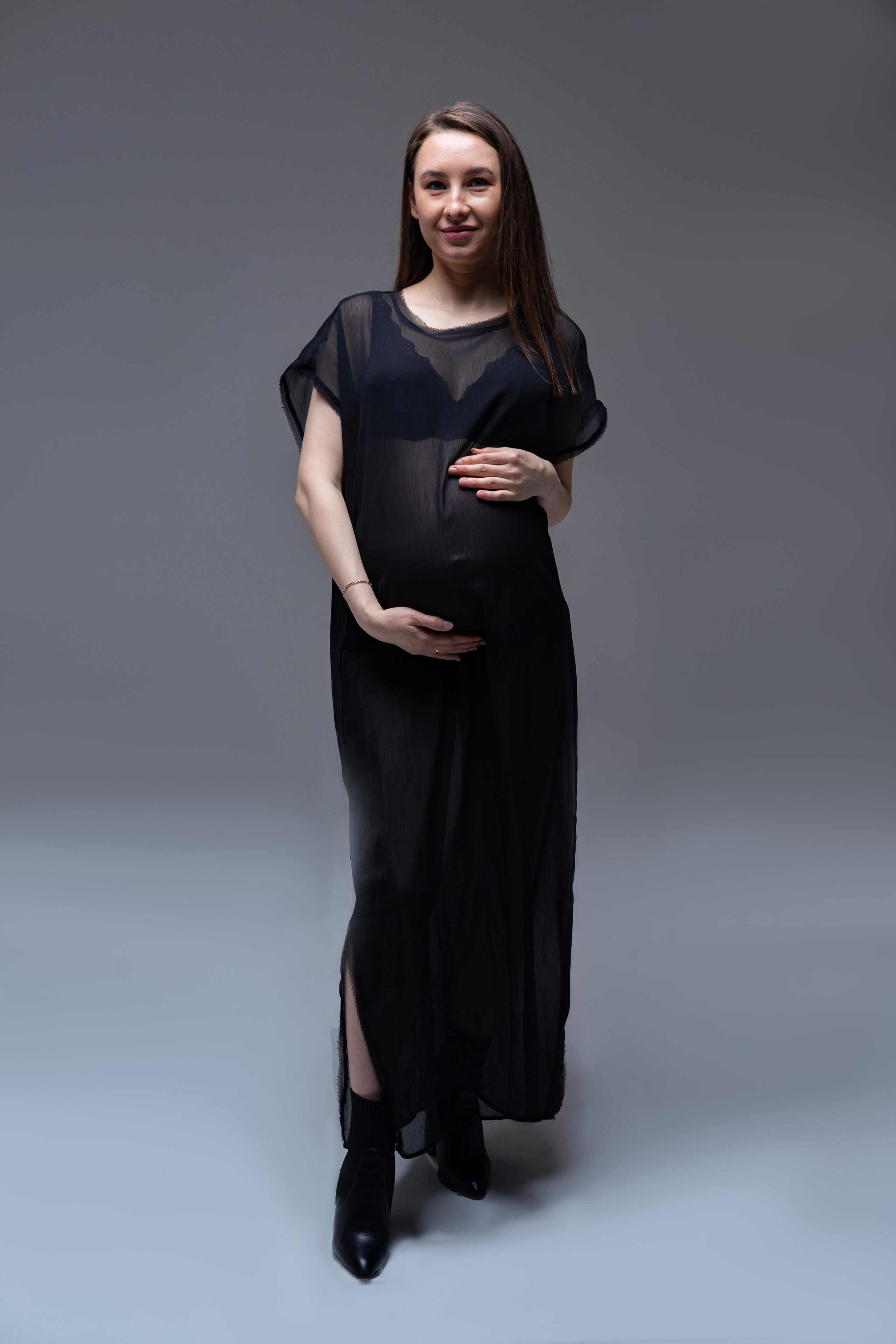 Черный пеньюар на прокат в Казани. Профессиональный Фотограф в Казани Яна Забелина