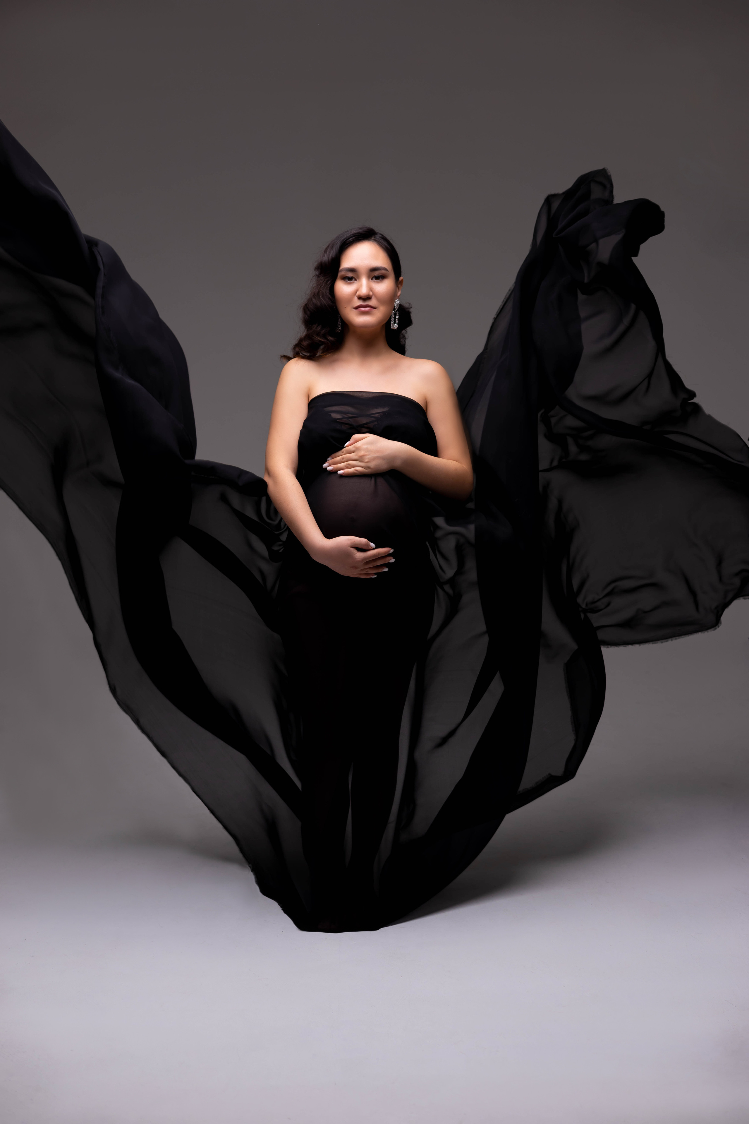 Черная ткань на прокат в Казани. Профессиональный Фотограф в Казани Яна Забелина
