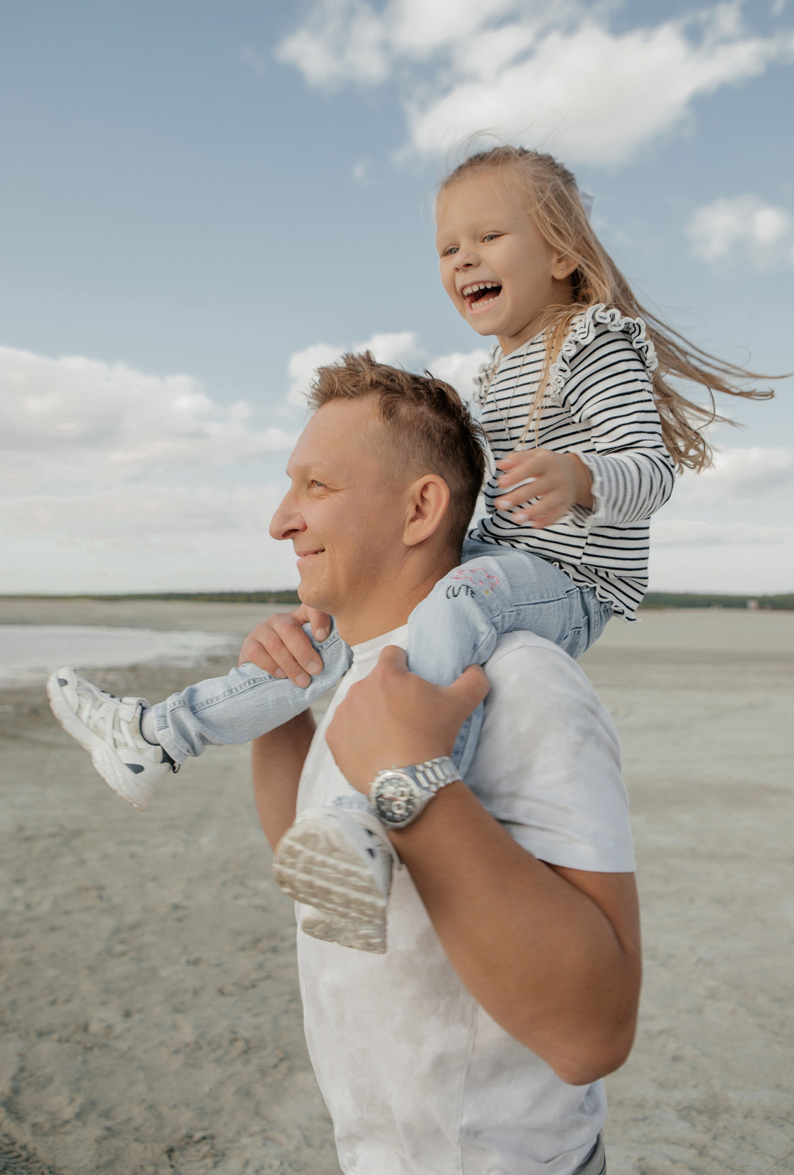 Семейная фотосессия в песках. Свадебный и семейный фотограф Ибрагимова Мария из Екатеринбурга