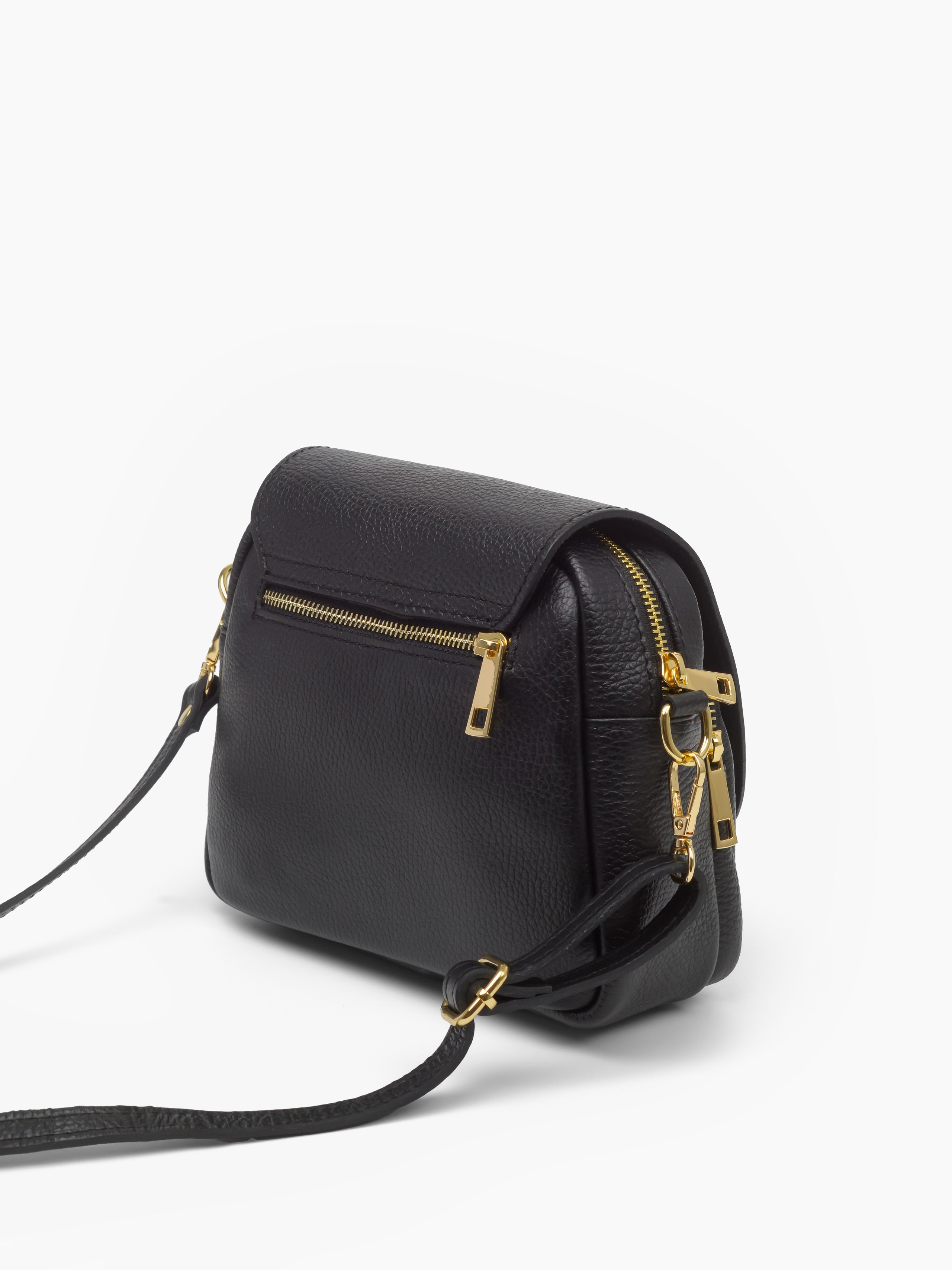 Сумки. Предметный фотограф, инфографика и видео в Санкт-Петербурге