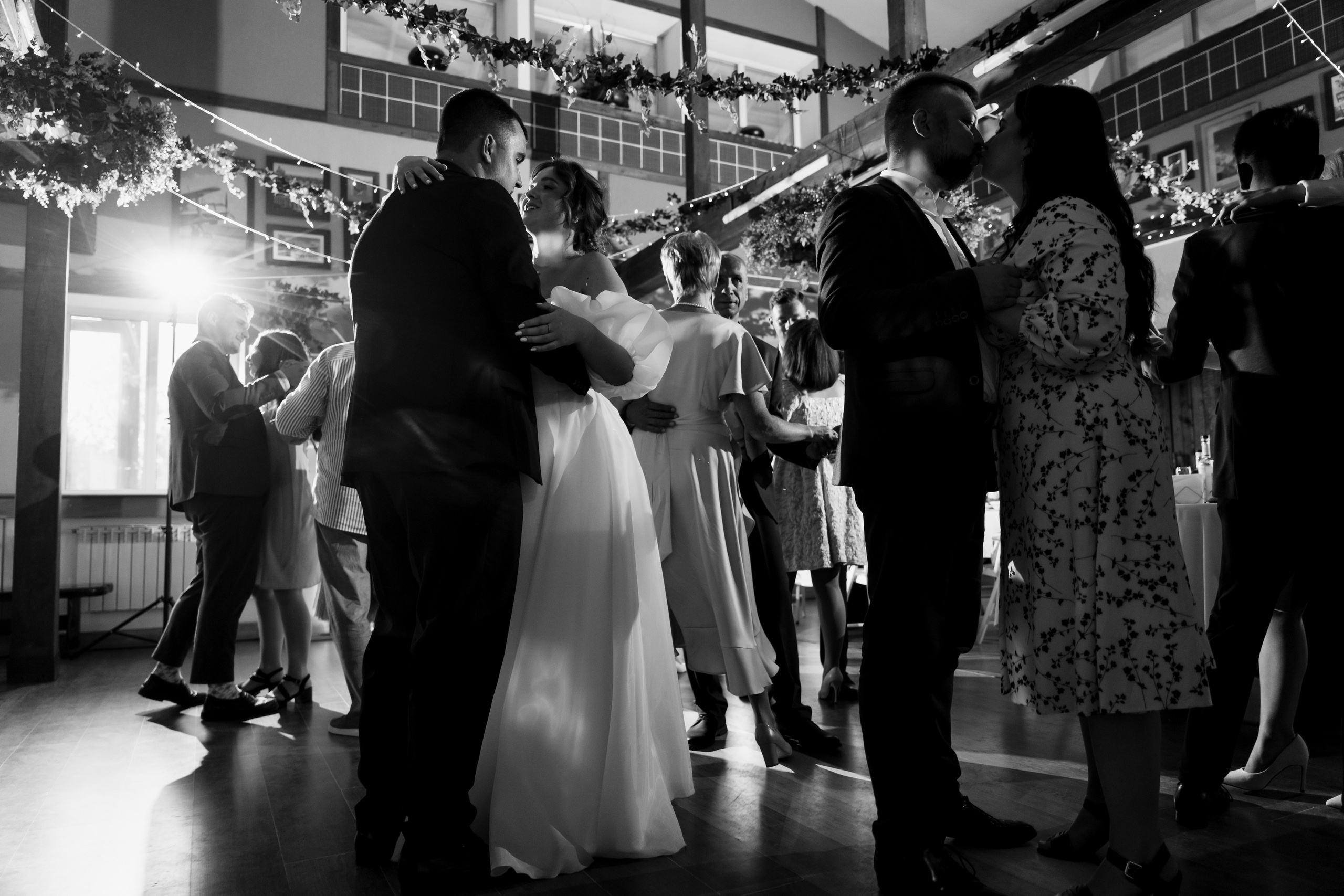 Свадебная фотосессия на базе отдыха Лесная купель в Архангельске