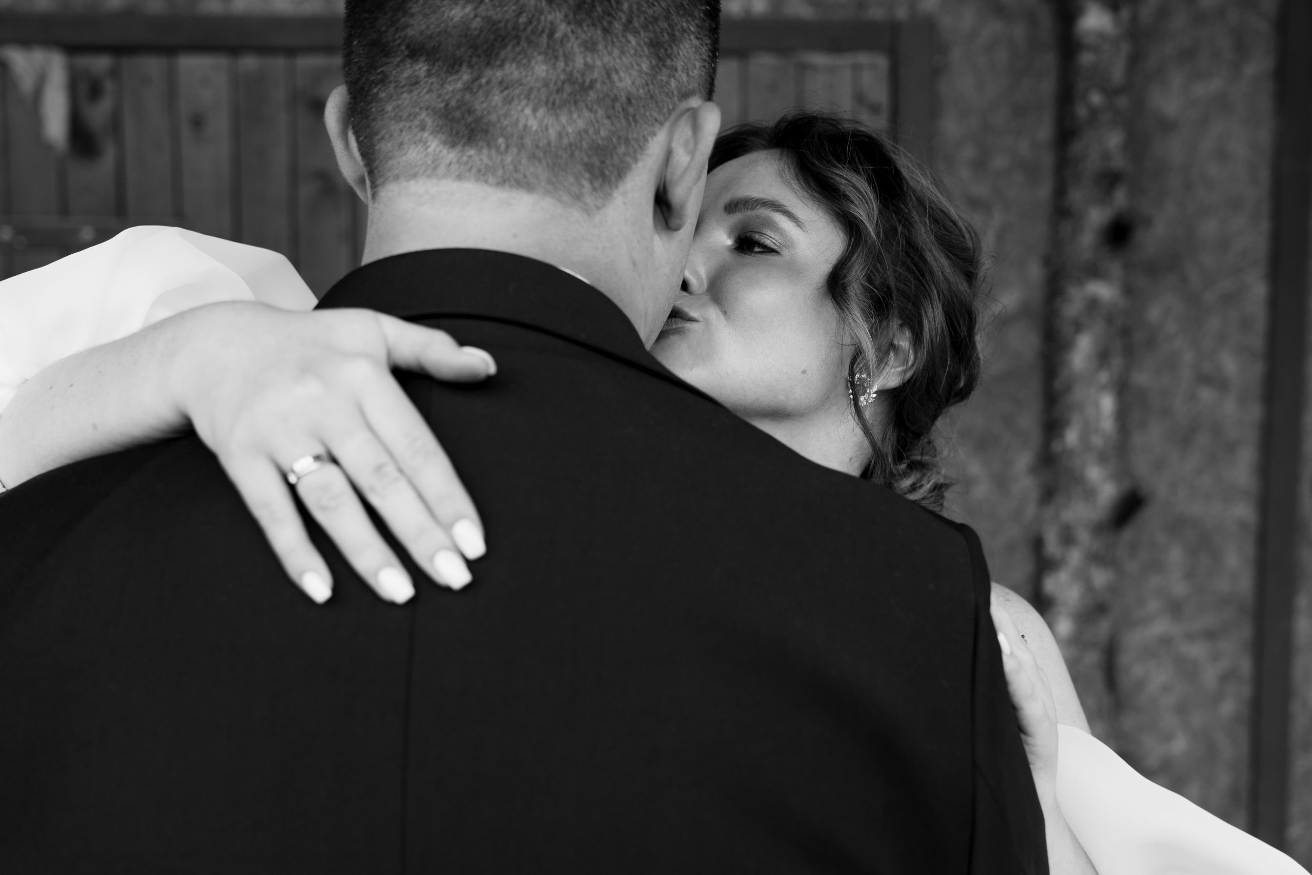 Свадебная фотосессия на базе отдыха Лесная купель в Архангельске