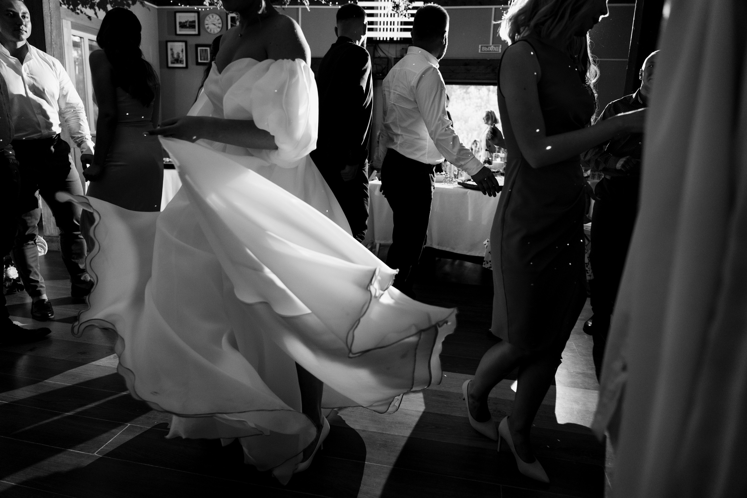 Свадебная фотосессия на базе отдыха Лесная купель в Архангельске