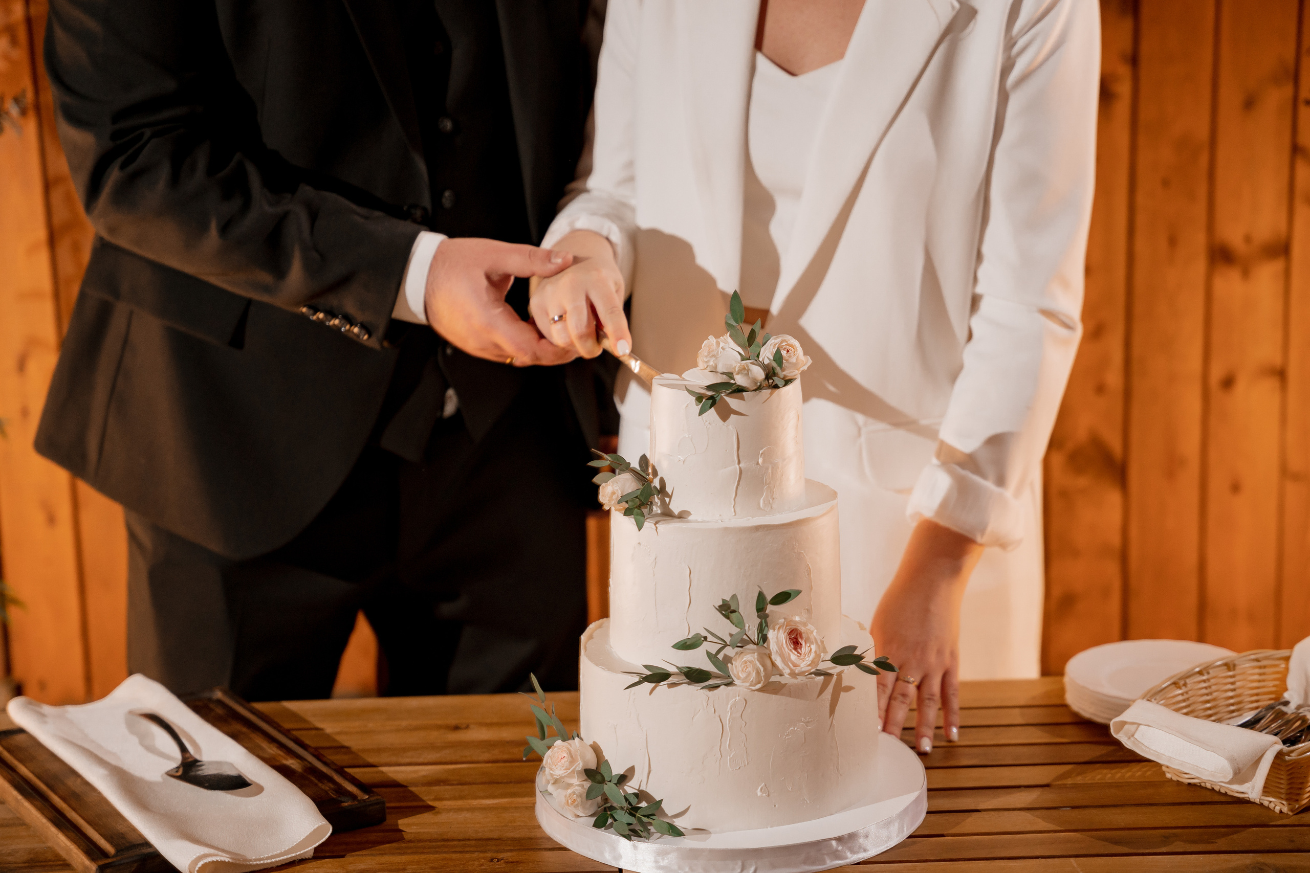 Свадебная фотосессия на базе отдыха Лесная купель в Архангельске