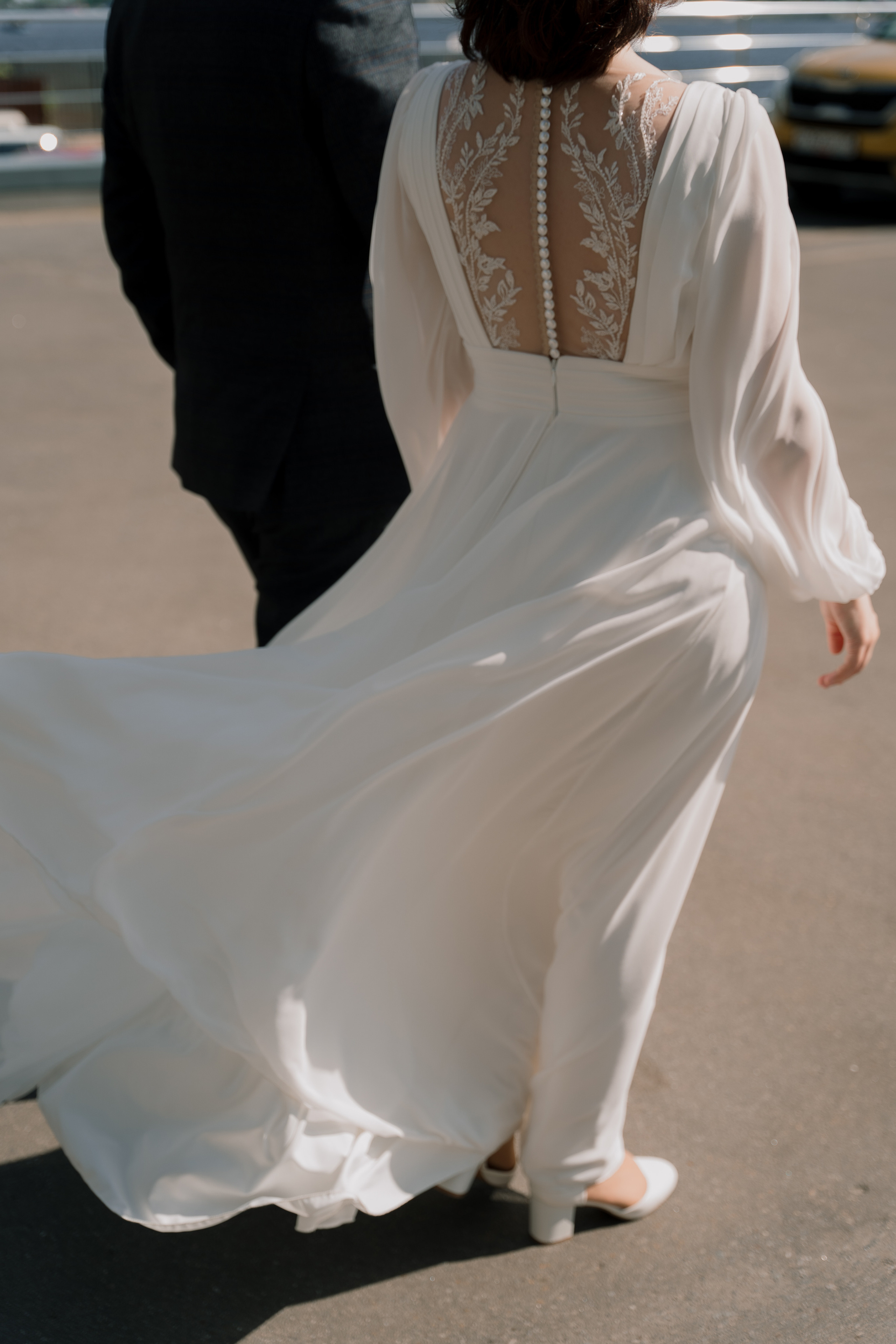 Свадебная фотосессия на берегу реки в Архангельске