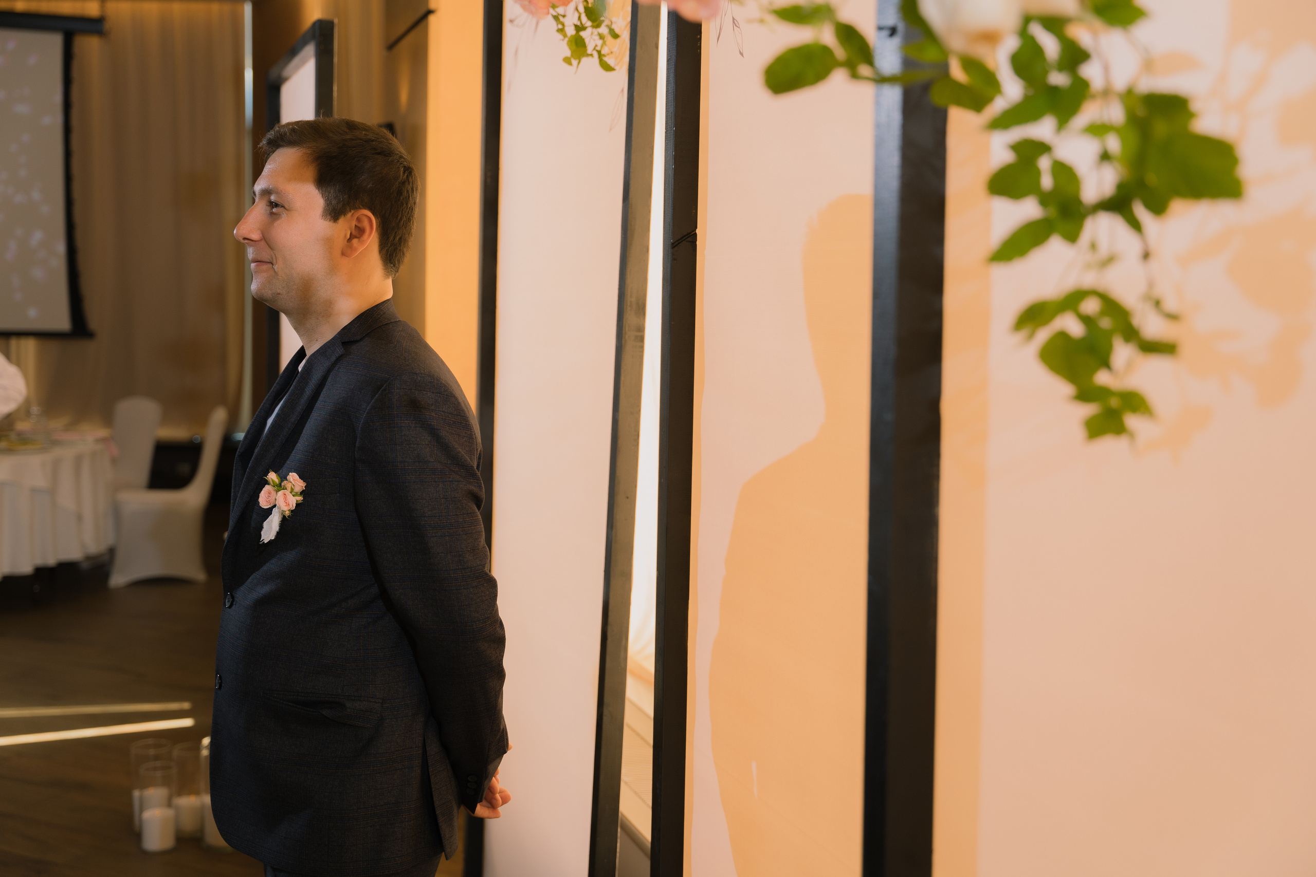 Свадебная фотосессия на берегу реки в Архангельске