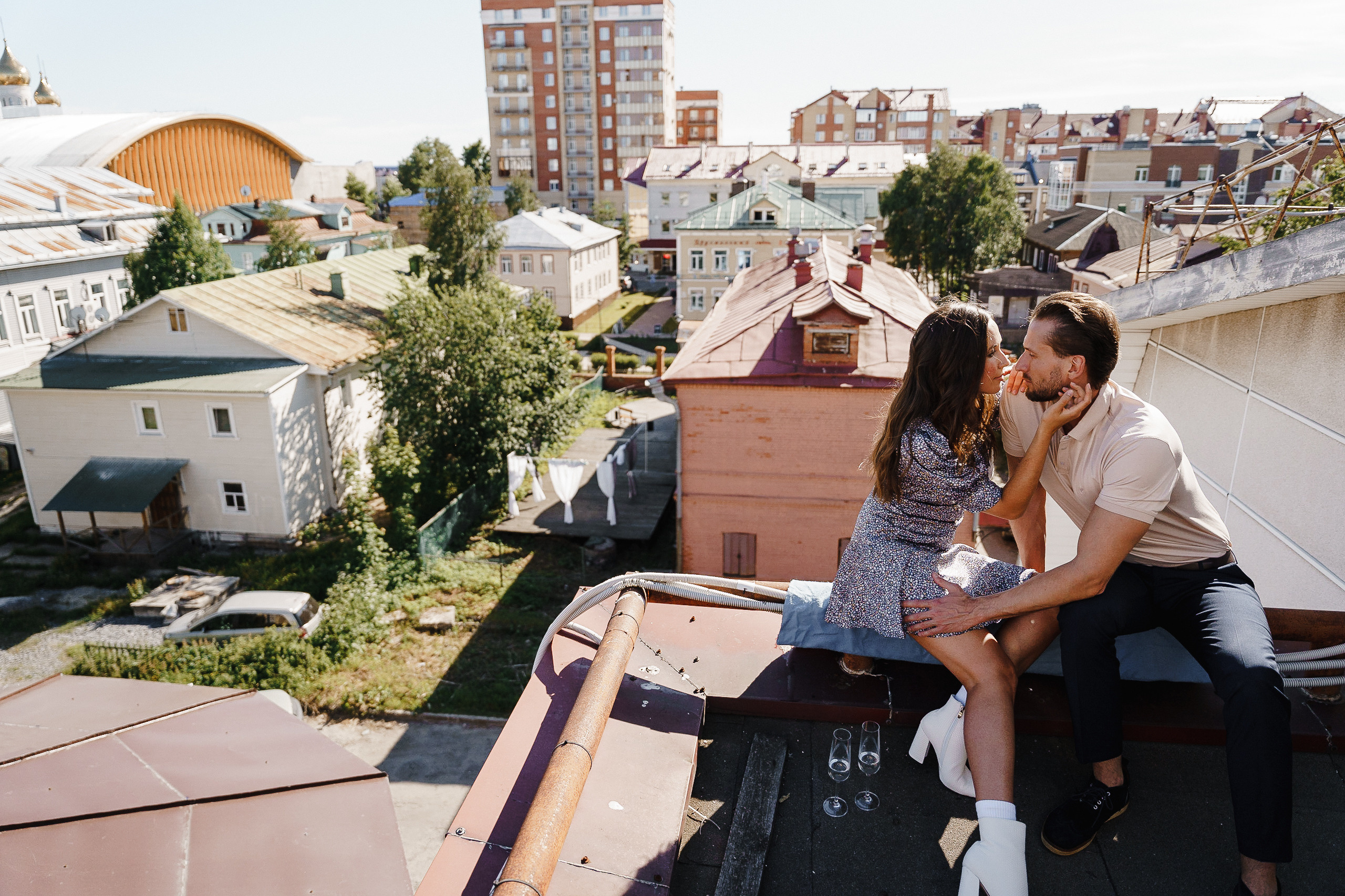 Съемка лавстори на крыше города