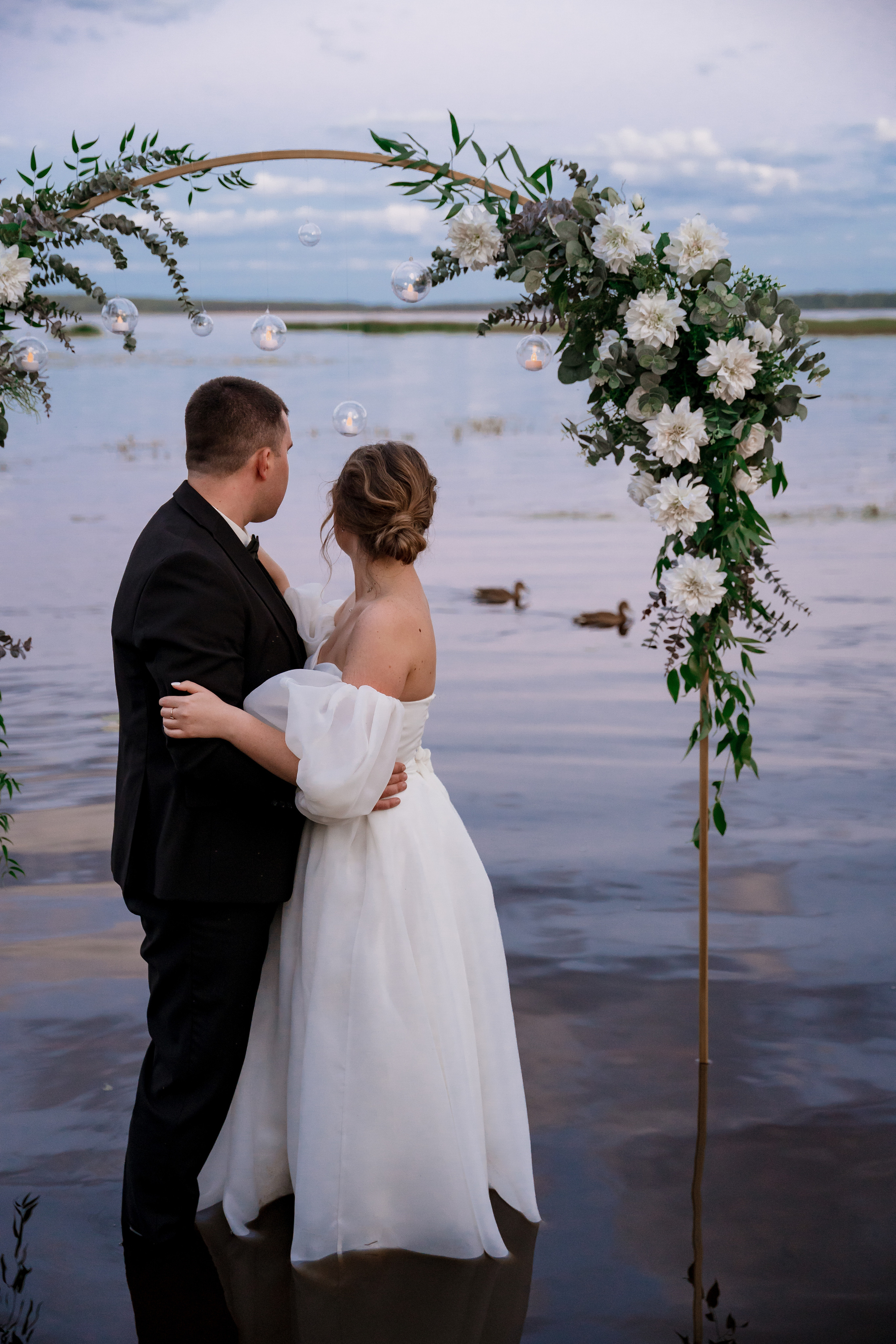 Свадебная фотосессия на базе отдыха Лесная купель в Архангельске