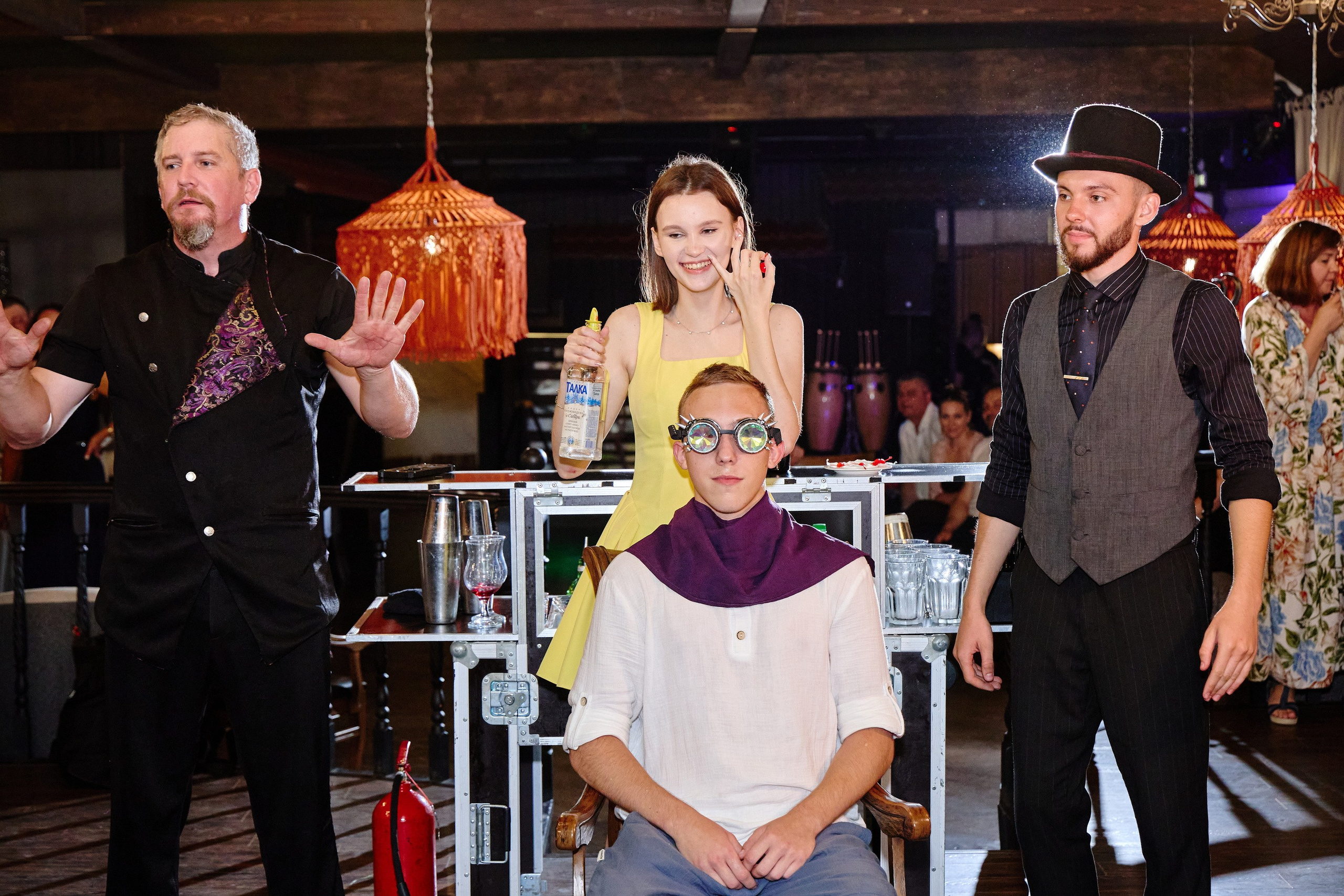 Выпускной 35 Сош. Фотограф Выпускные альбомы Таганрог Сергей Коробченко