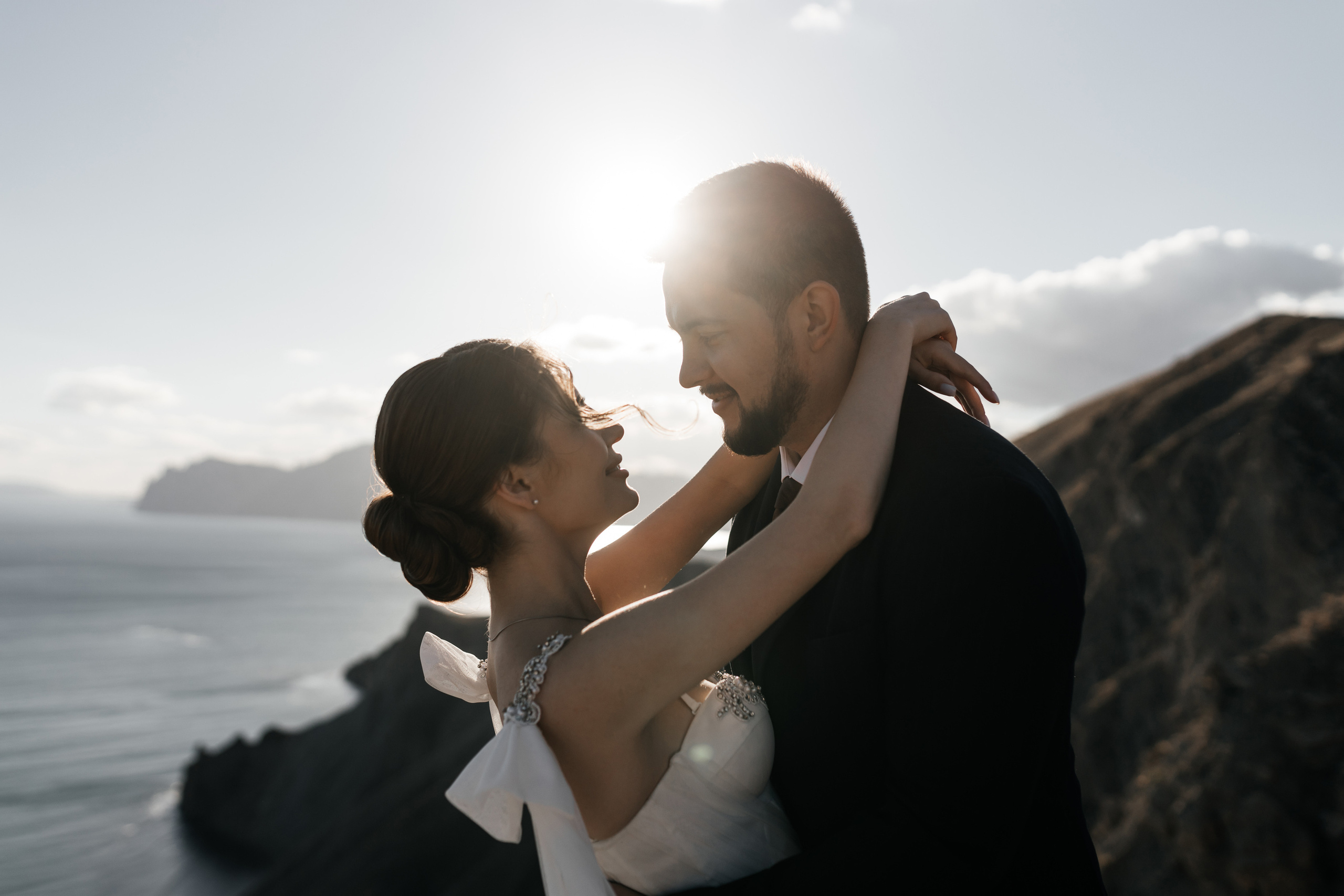 Послесвадебная фотосессия в крымских горах. Свадебный фотограф в Крыму и Севастополе — Белов Виталий