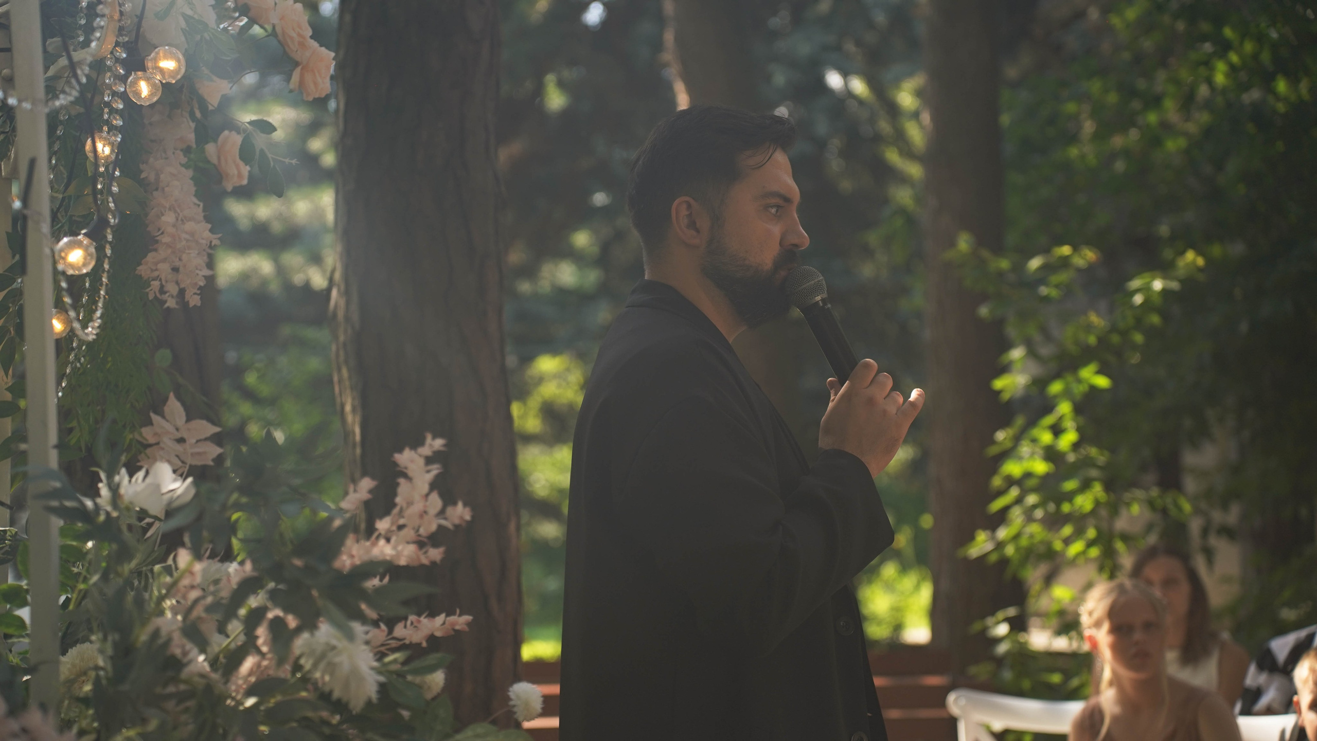 Ведущий Сурай. Подрядчики и друзья сети свадебных площадок House for wedding