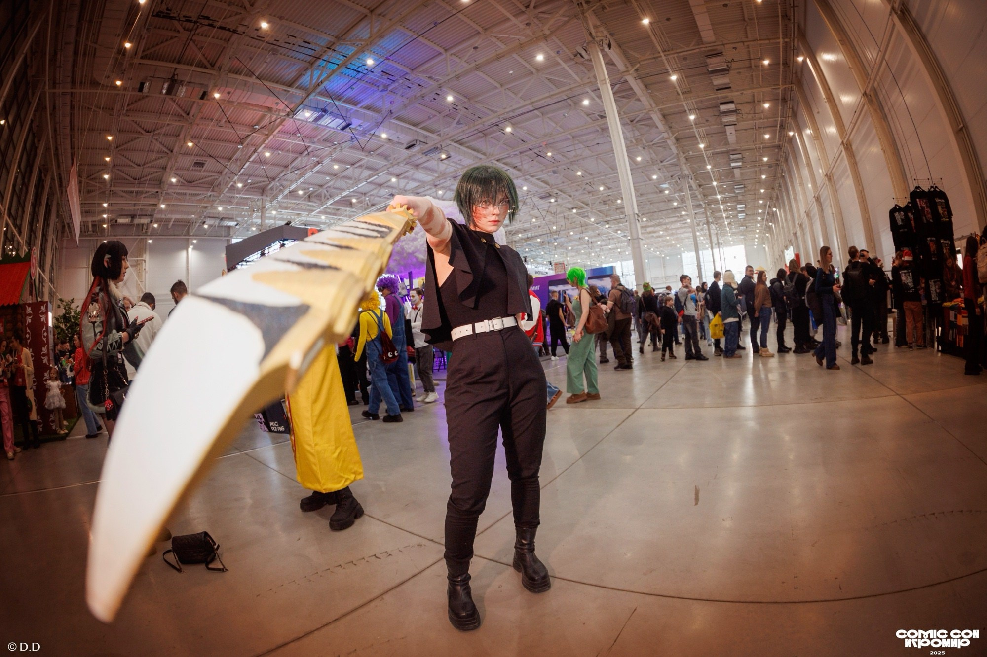 Comic Con Игромир 2025. Различные мероприятия и просто фотографии людей