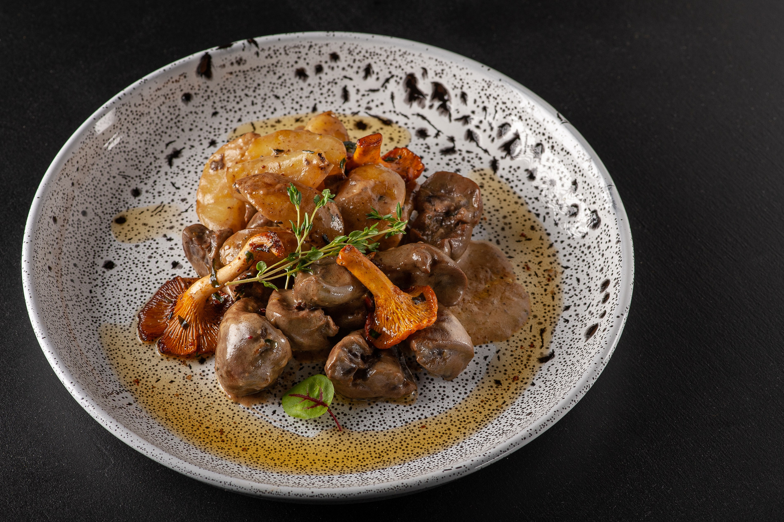 Фуд-фотограф в Самаре — съёмка блюд и напитков для меню ресторанов Профессиональная фуд-съёмка в Самаре — фотограф еды для кафе и гастробаров Съёмка еды для меню и соцсетей — food photographer Samara Фотограф еды в Самаре — предметная съёмка блюд для ресторанов и брендов Фуд-фотосессия в студии Самары — стильная съёмка блюд