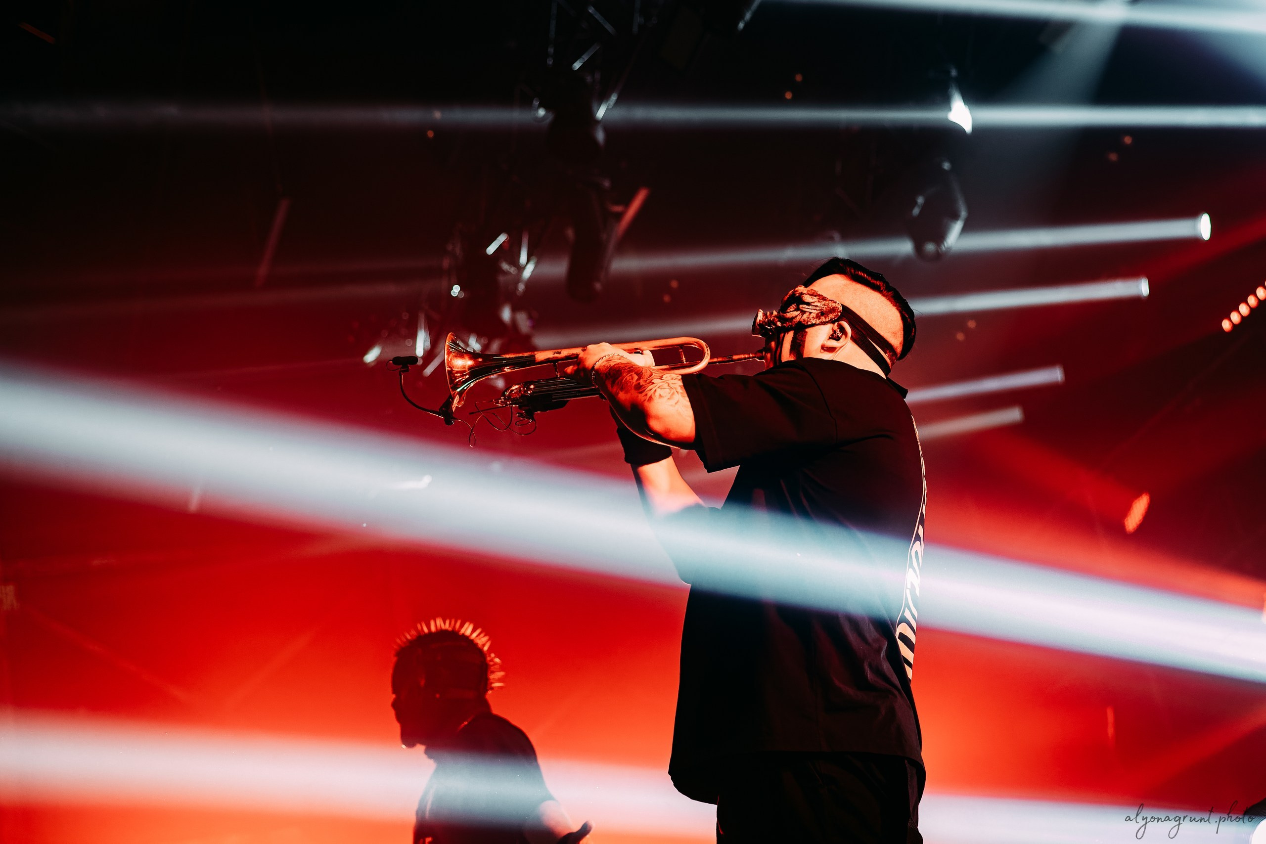 Пневмослон, фоторепортаж СПб, A2,17.10.2025. Алена Адрианова: фотограф в Санкт-Петербурге