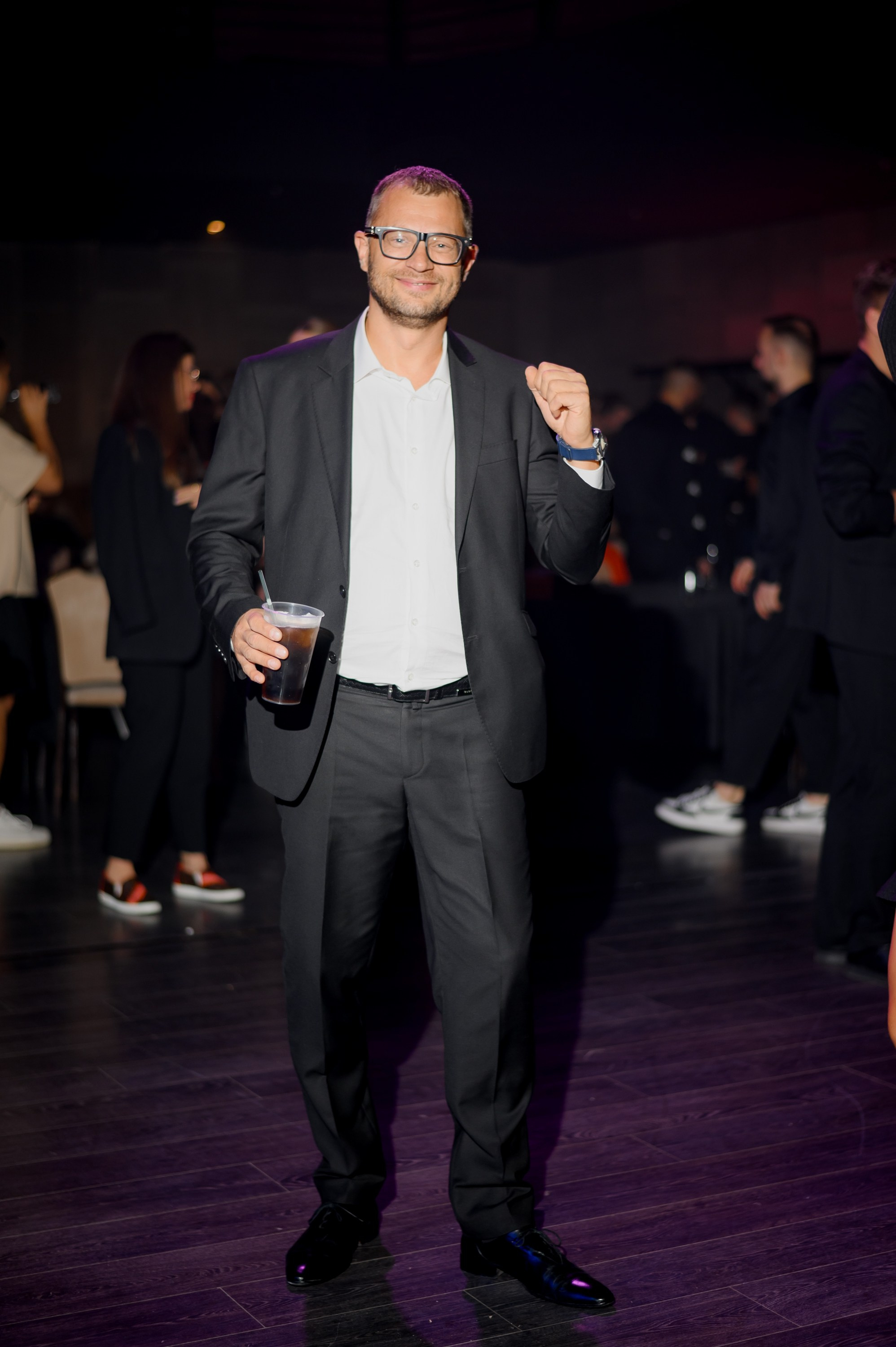 Манифестор. Фотограф в Москве. Антон S