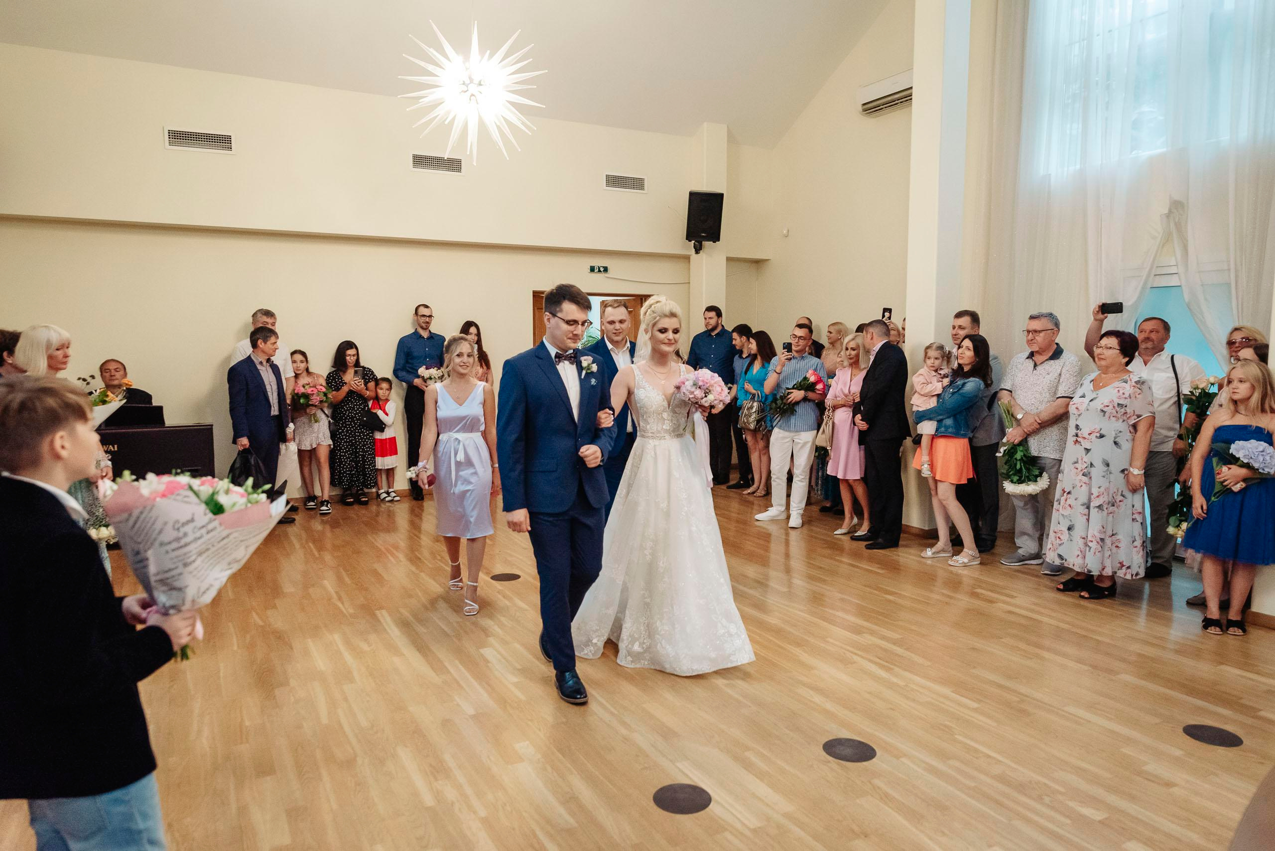 Свадебная серия фотографий со свадьбы Санты & Никиты