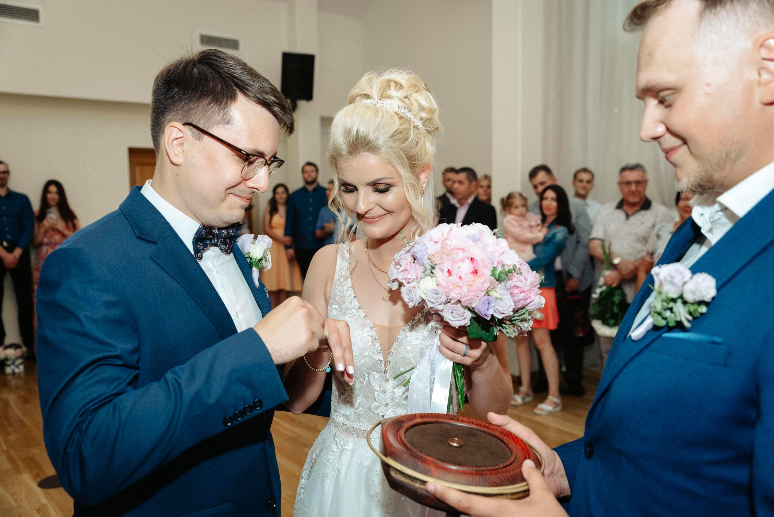 Свадебная серия фотографий со свадьбы Санты & Никиты