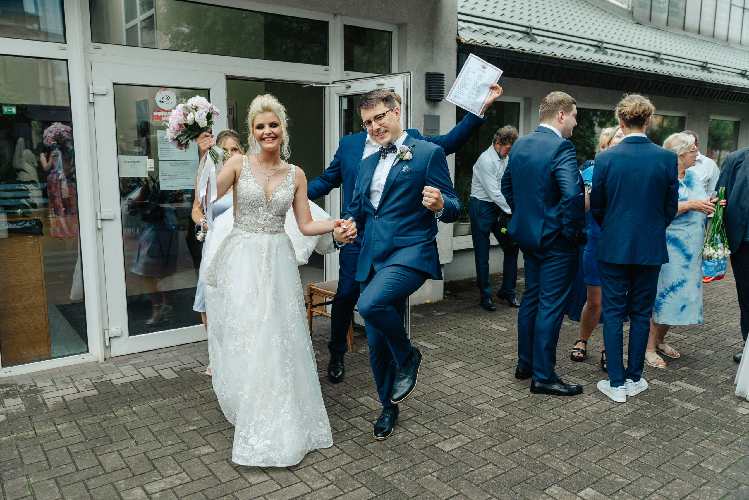 Свадебная серия фотографий со свадьбы Санты & Никиты