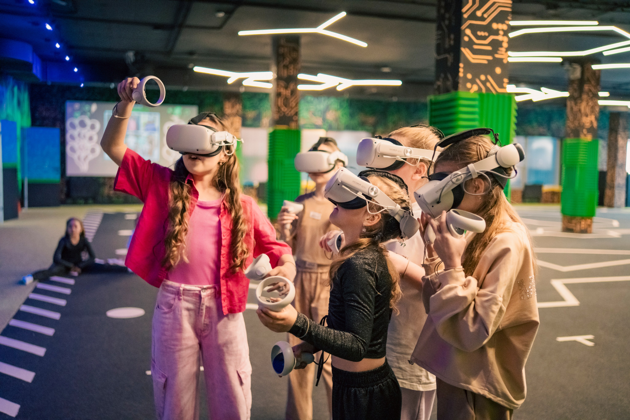 VR April-May. Felixtones