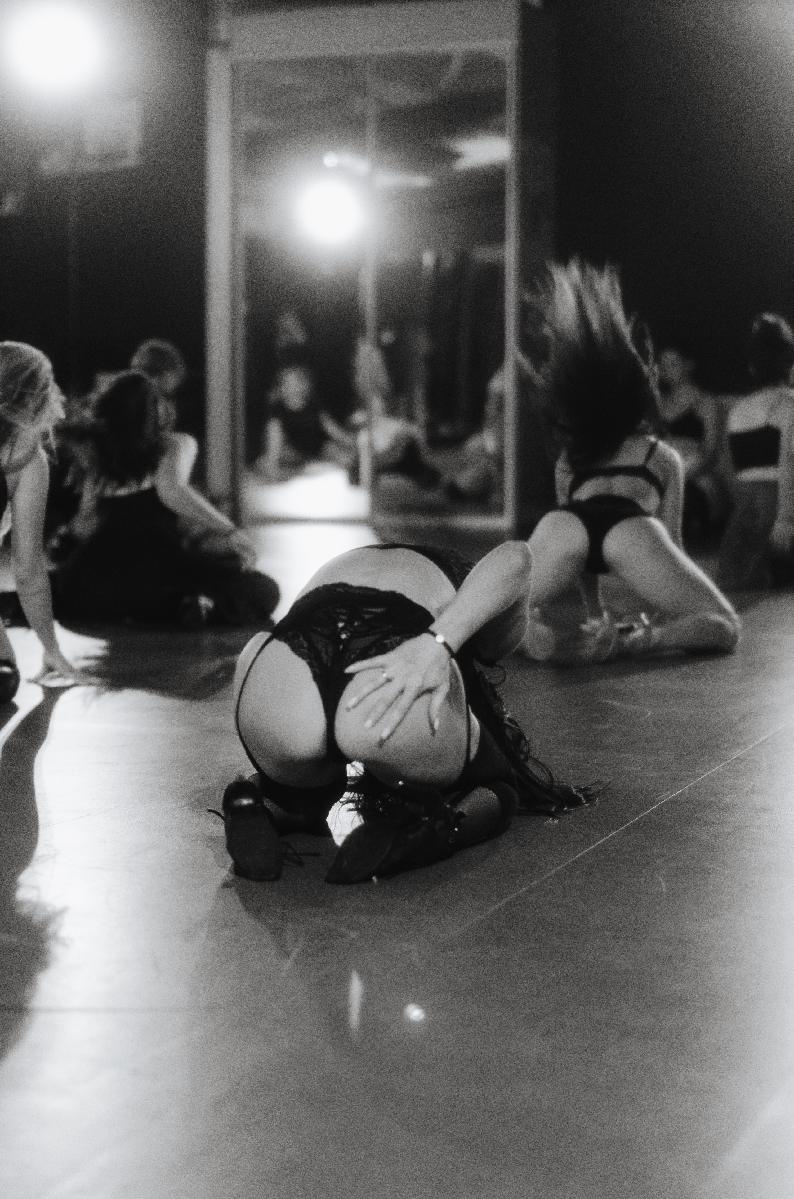 Мастер-классы по High Heels/Girly hip-hop от Оксаны ATTA. Денисова Аля — фотограф для парных съемок и индивидуальных историй в Барнауле