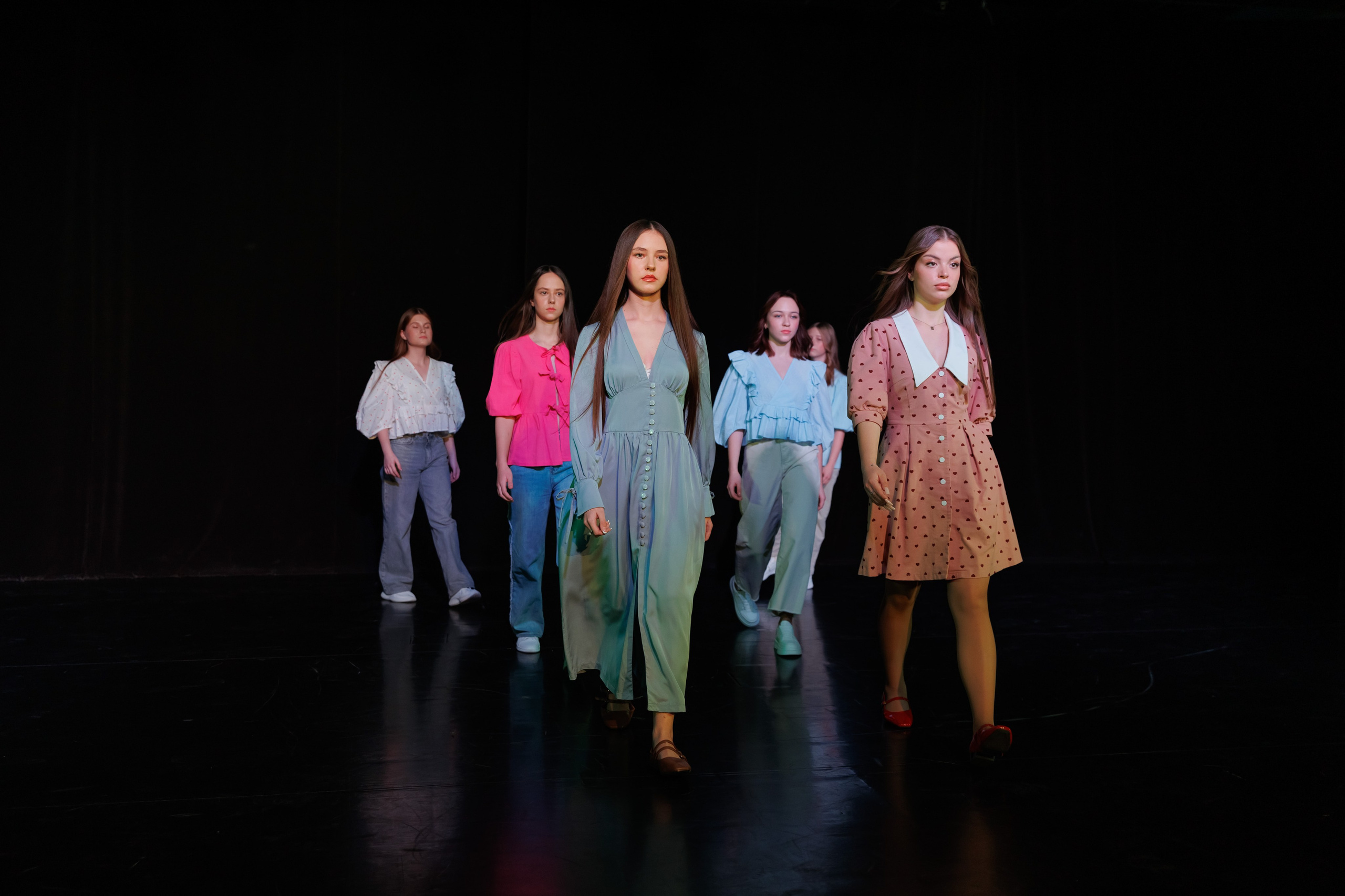Показ коллекций Новосибирских дизайнеров для Fly Production. Фотограф Новосибирск — Наталья Гресь