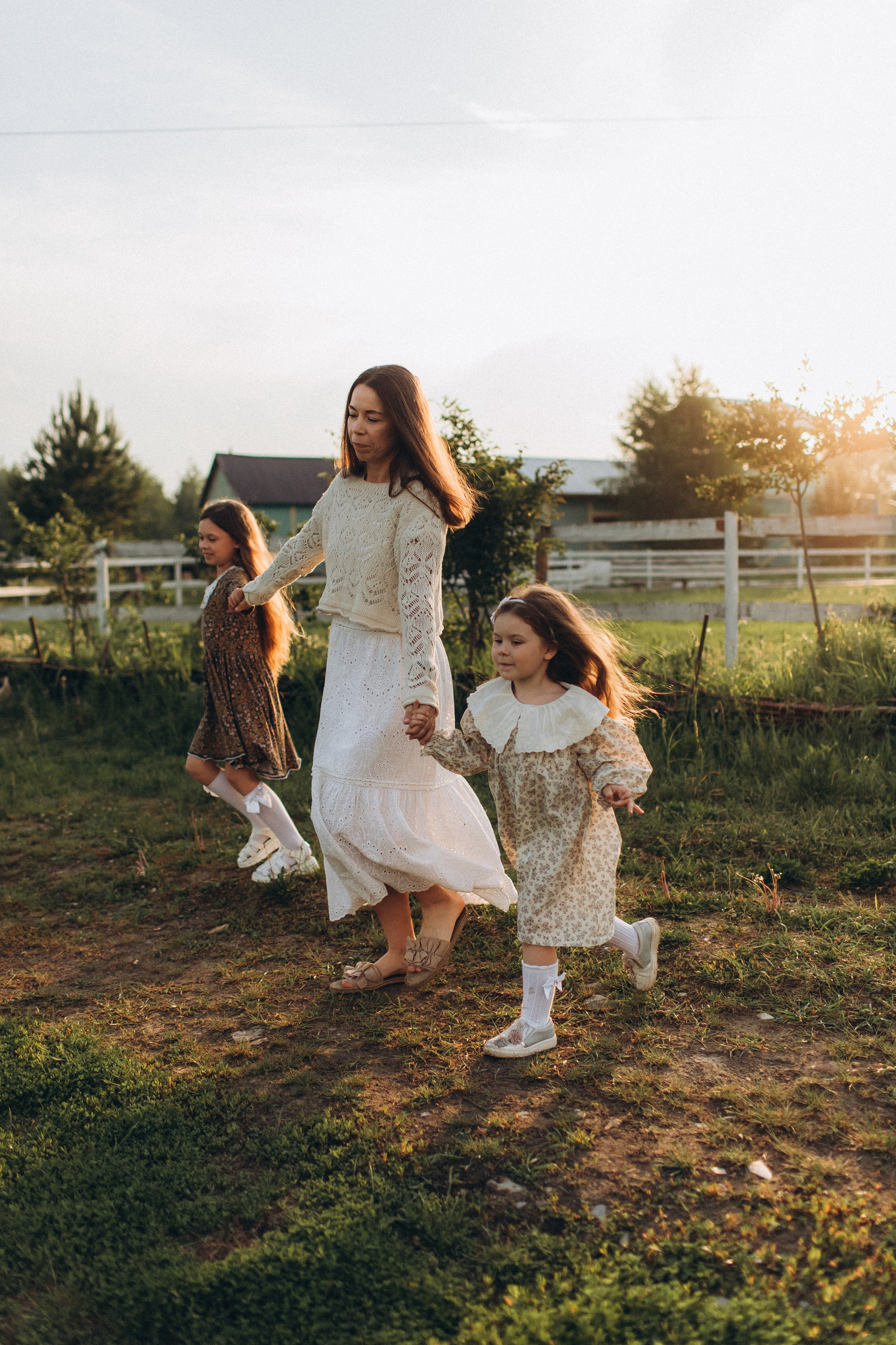 Катюша с дочками. Семейный фотограф в Москве и Московской области Лазутина Валентина