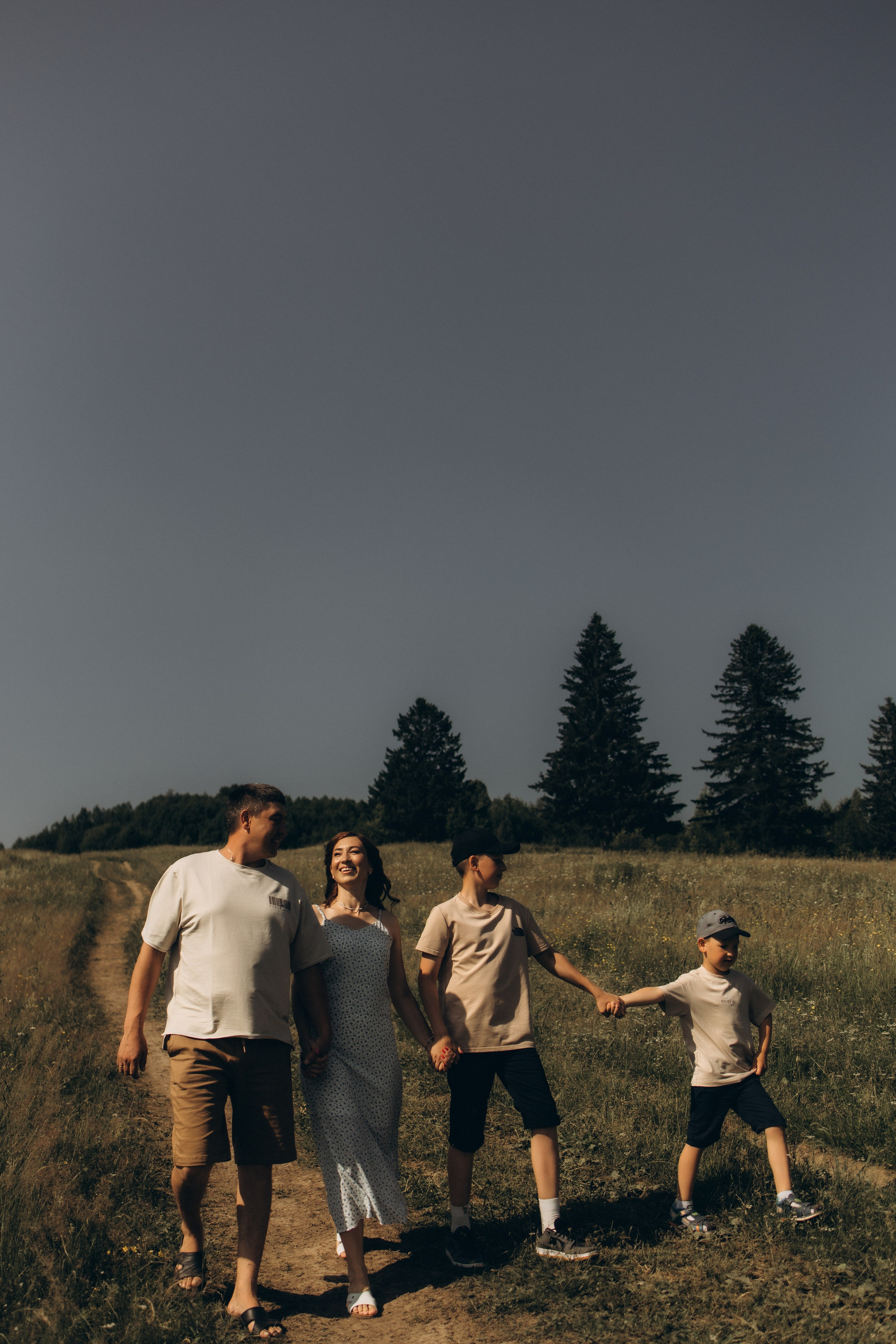 Summer story. Семейный и свадебный фотограф Анастасия Слободчикова. Лысьва, Чусовой, Пермь