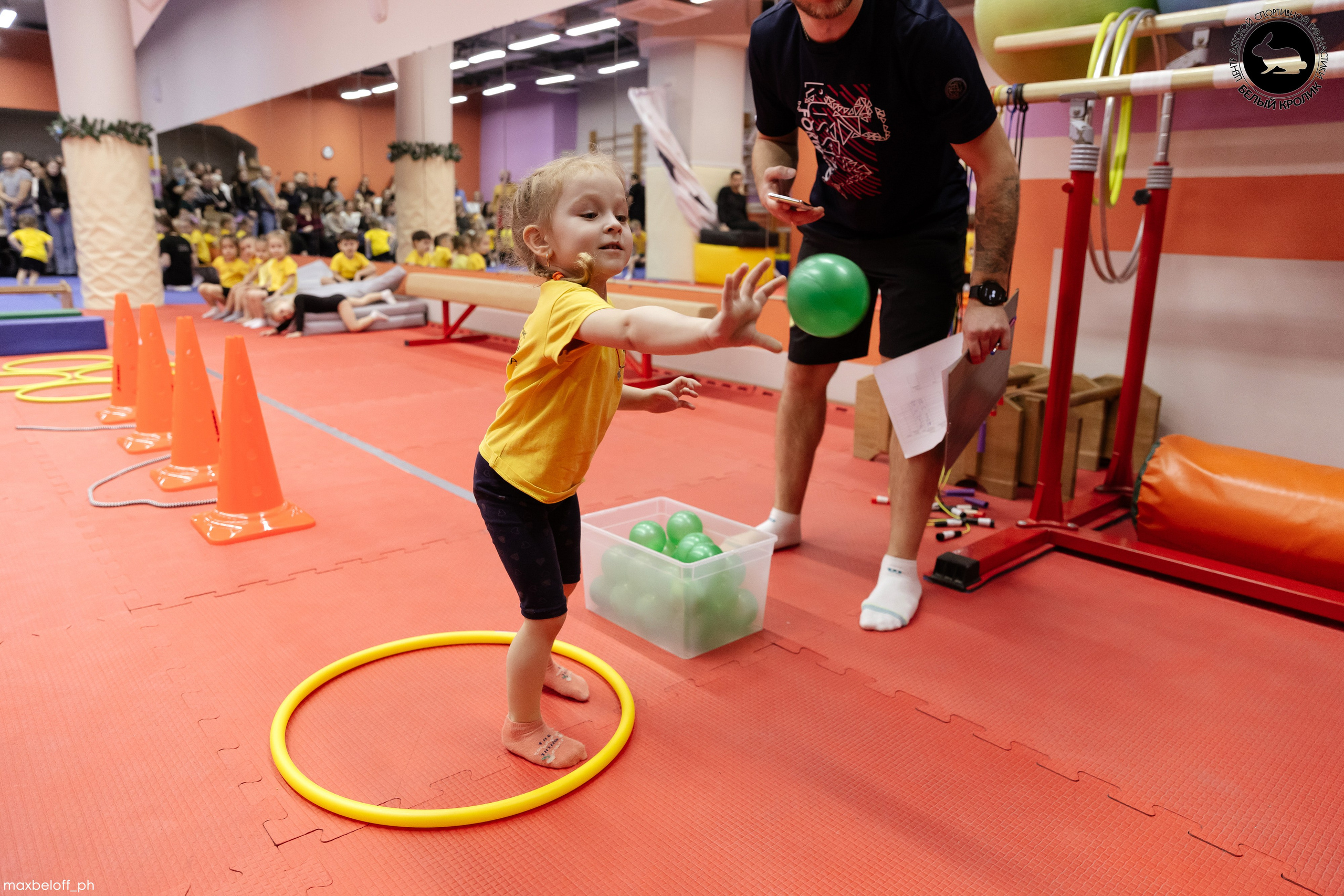 Белый кролик. Соревнования. Семейный фотограф — Макс Белогрудов