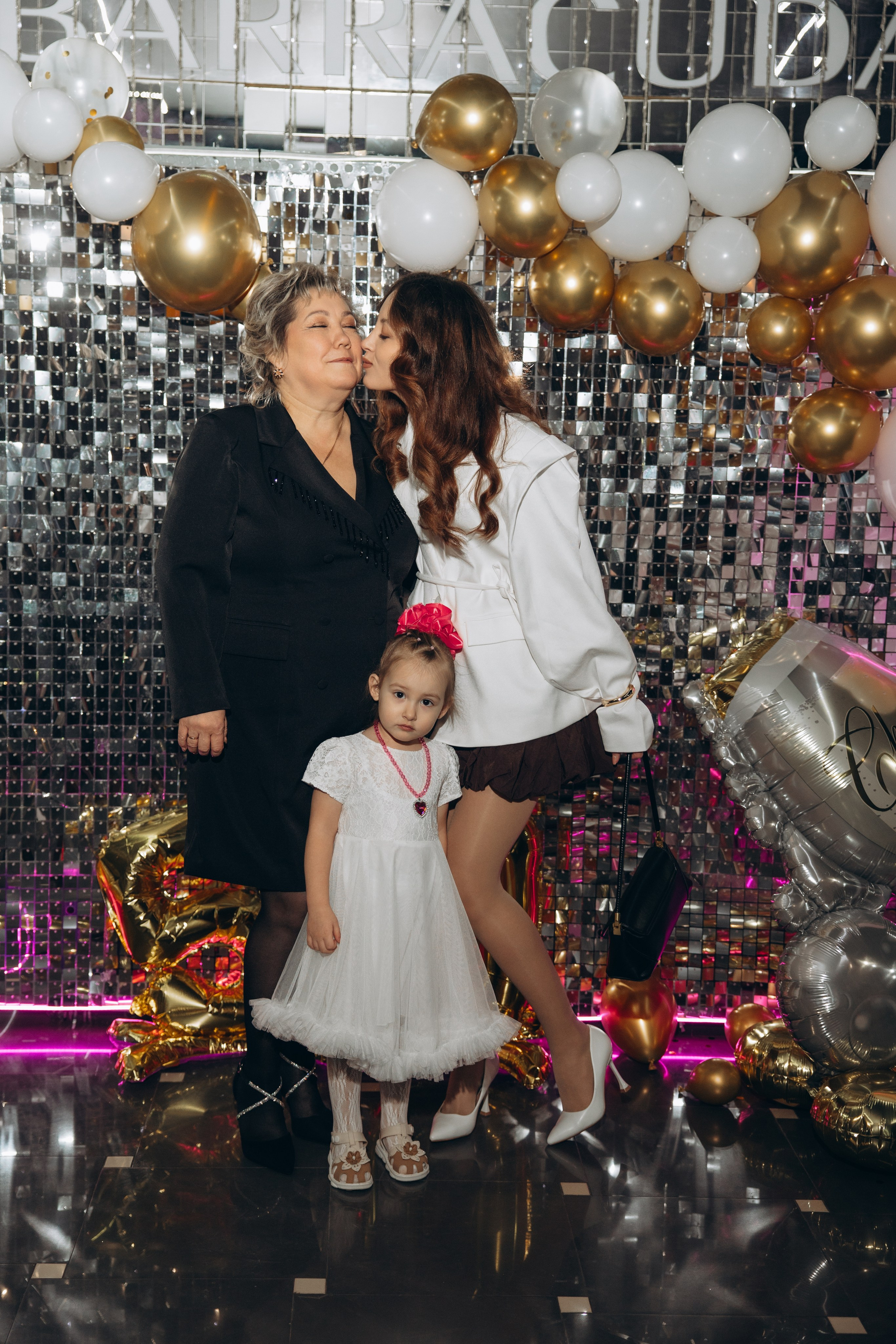 Юбилей. Свадебный, семейный фотограф в Иркутске Светлана Макаричева